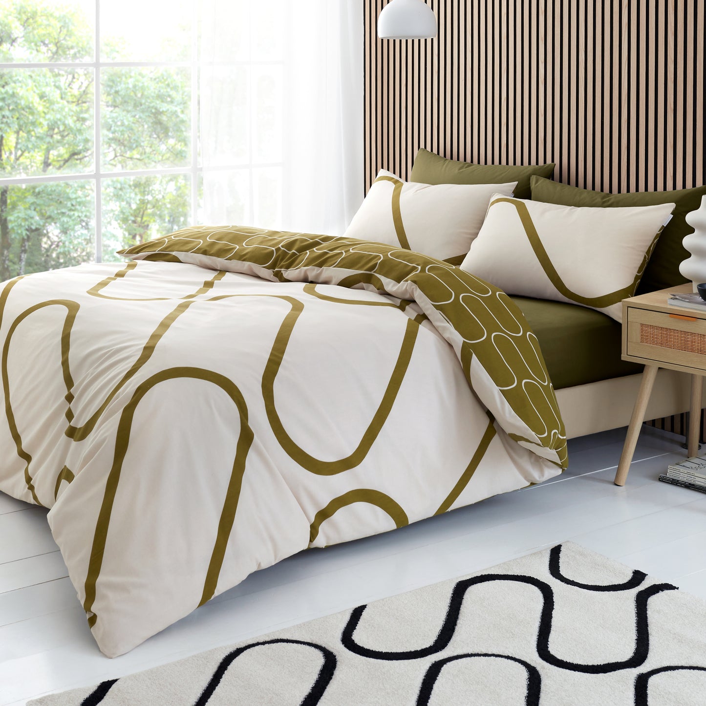 Catherine Lansfield Linear Curve Geometric Duvet Cover Set - Olive