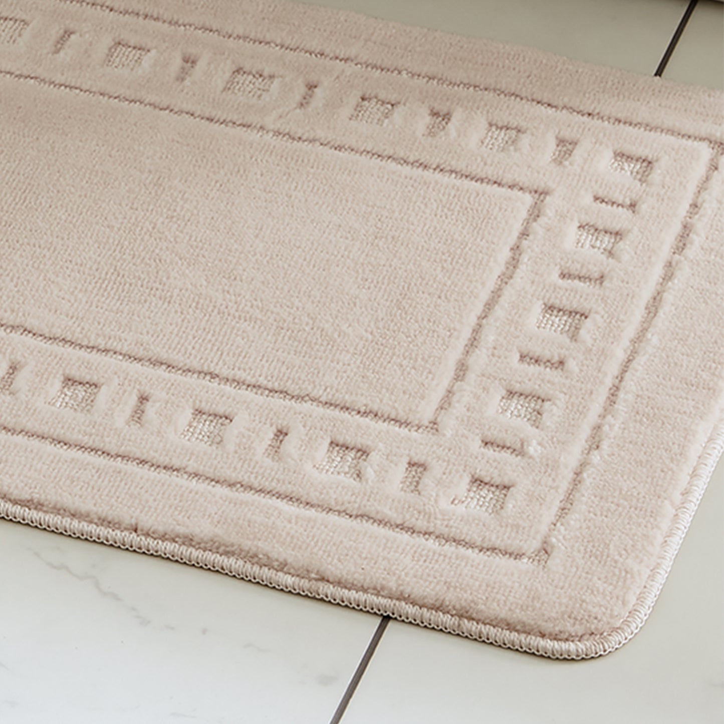 Catherine Lansfield Armoni Bath Mat and Pedestal Set - Cream
