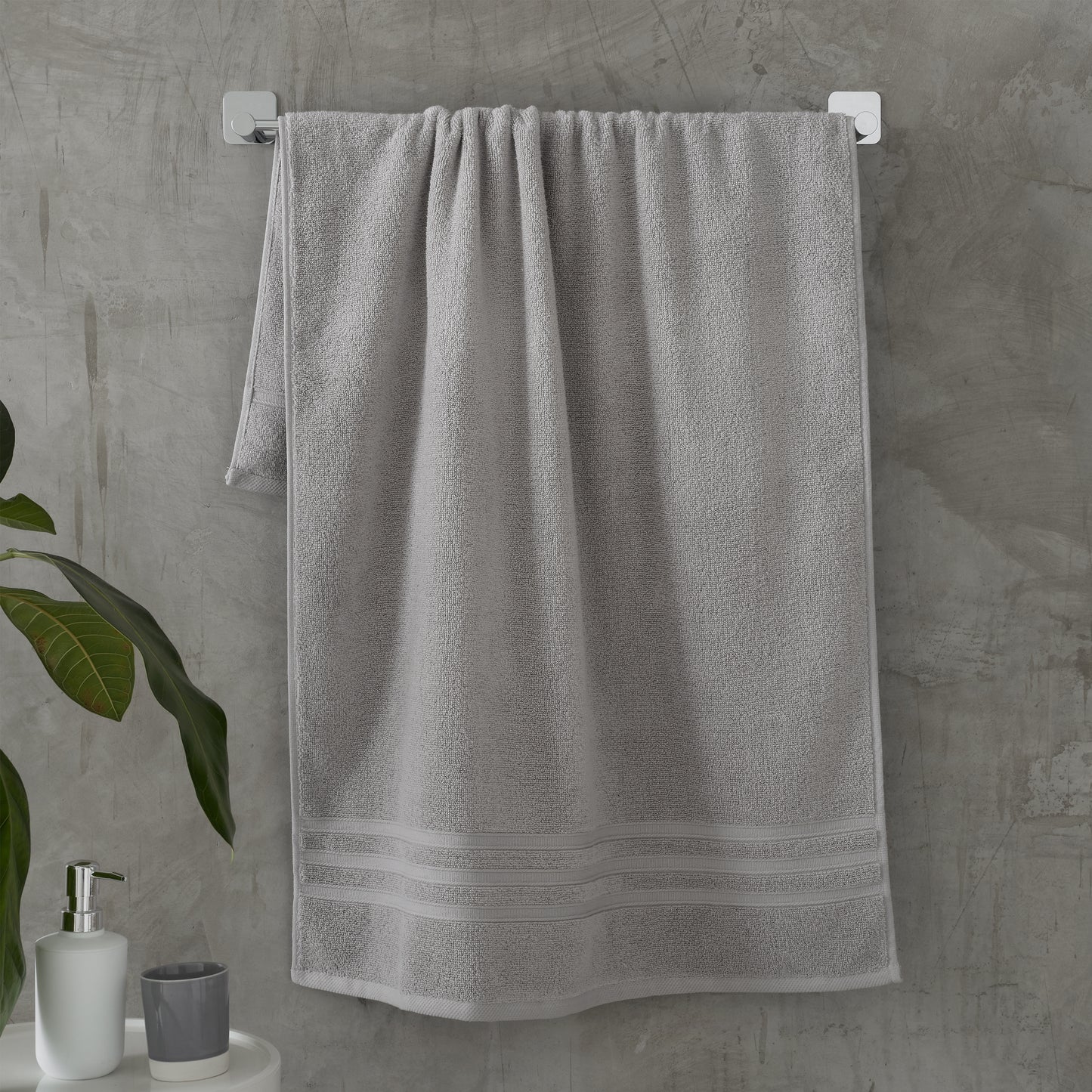 Catherine Lansfield Zero Twist Bath Towels - Silver