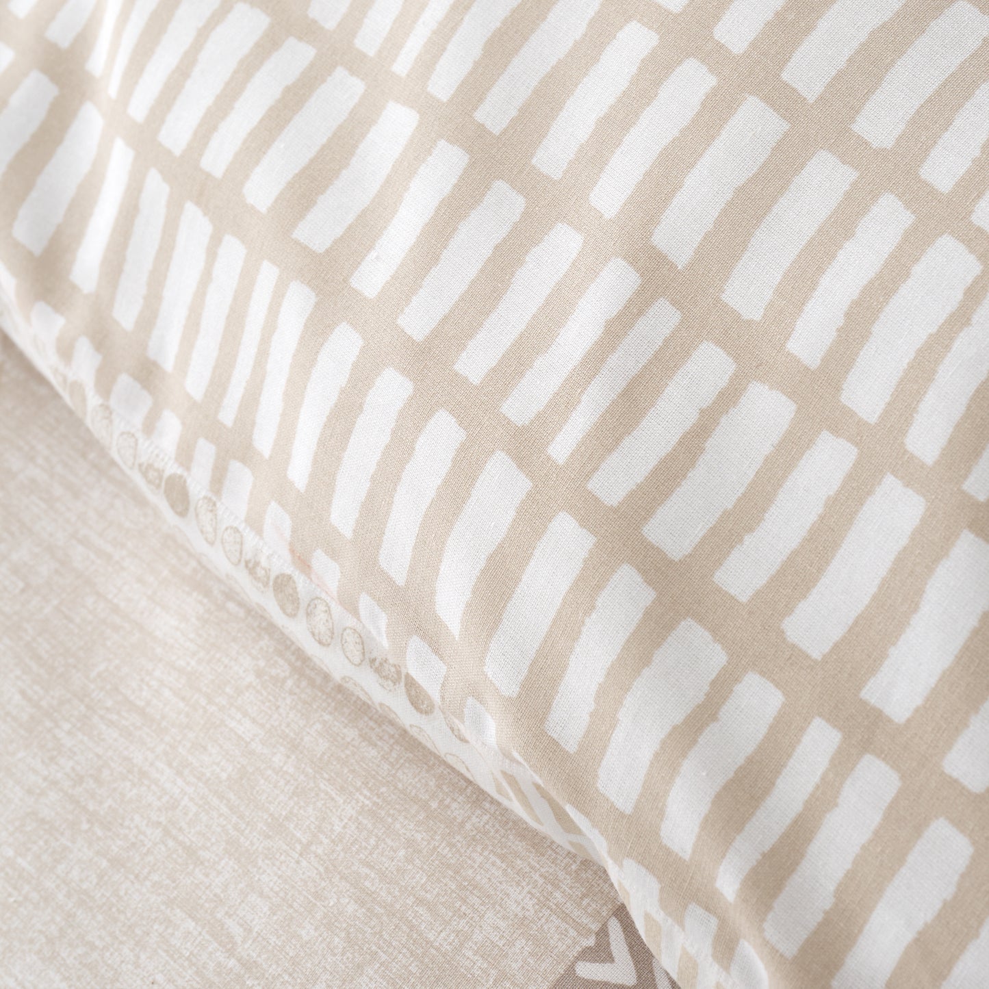 Catherine Lansfield Larsson Geo Duvet Cover Set - Natural