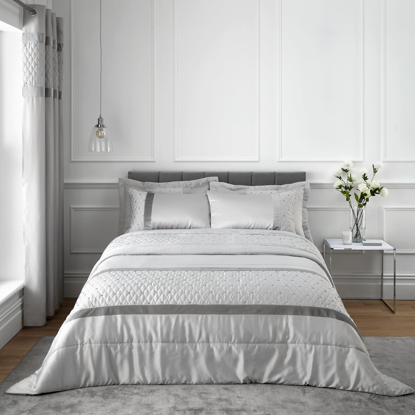 Catherine Lansfield Sequin Cluster Bedspread - Silver