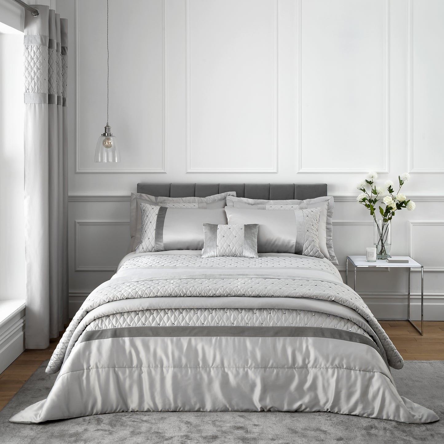 Catherine Lansfield Sequin Cluster Bedspread - Silver
