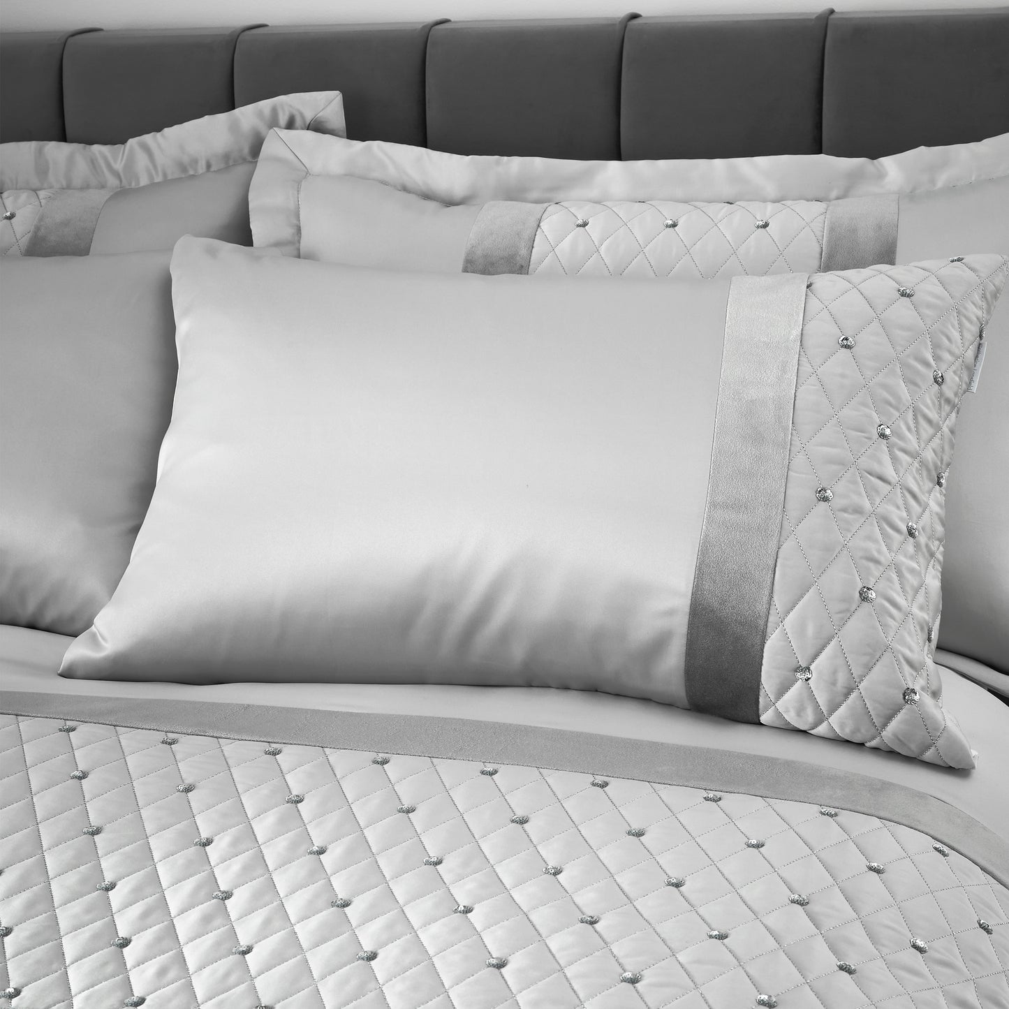 Catherine Lansfield Sequin Cluster Duvet Cover Set - Silver
