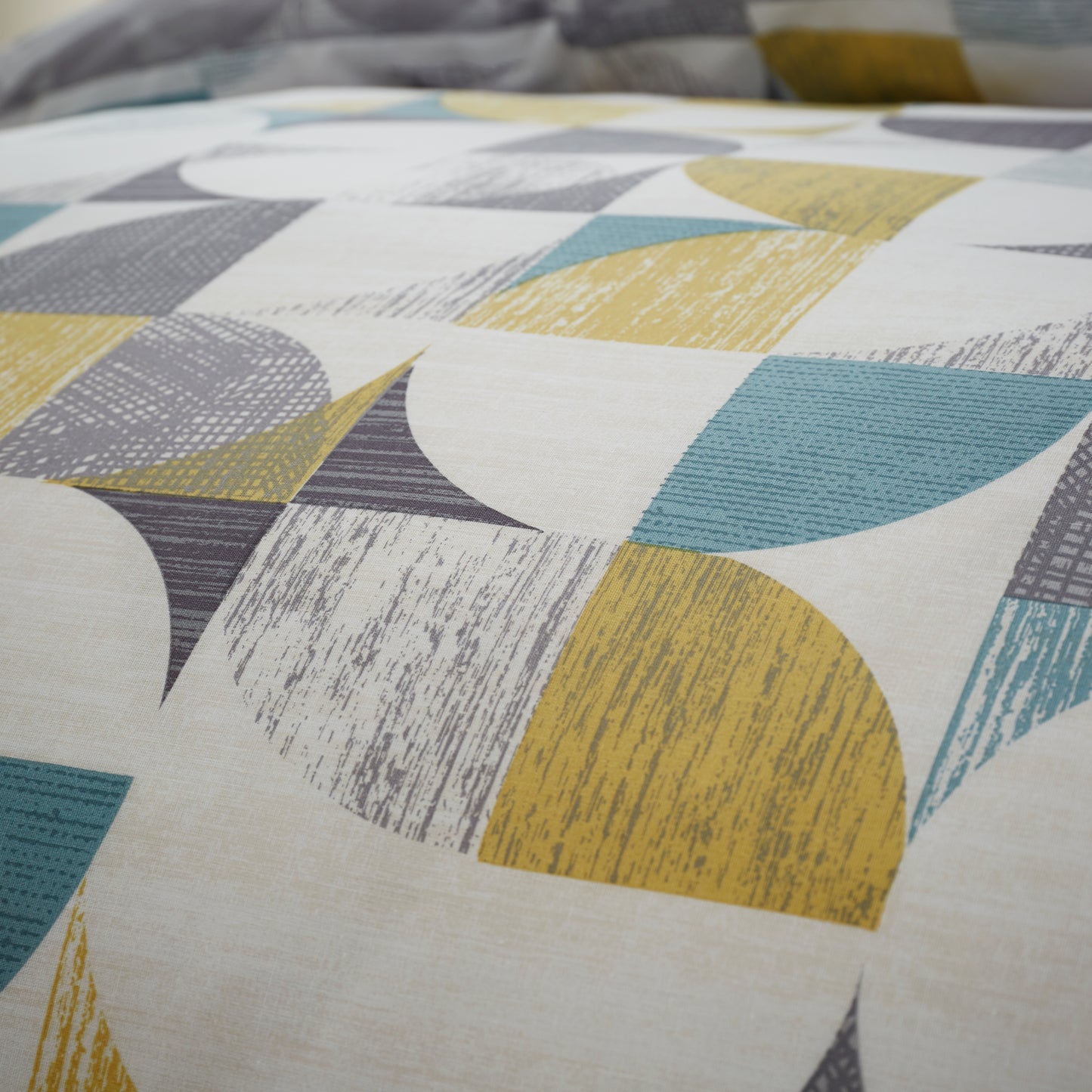 Catherine Lansfield Retro Circles Duvet Cover Set