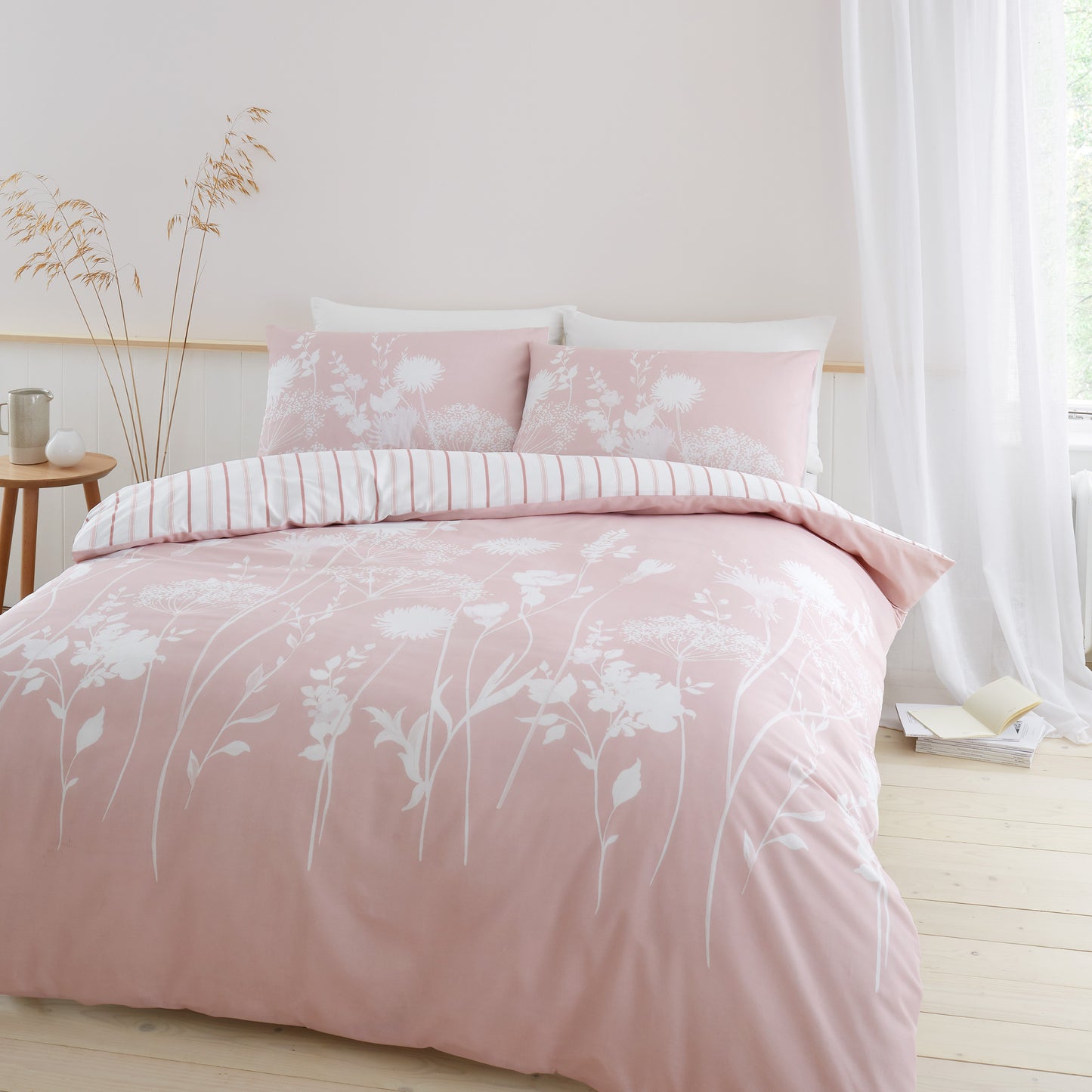 Catherine Lansfield Meadowsweet Floral Duvet Cover Set - Blush