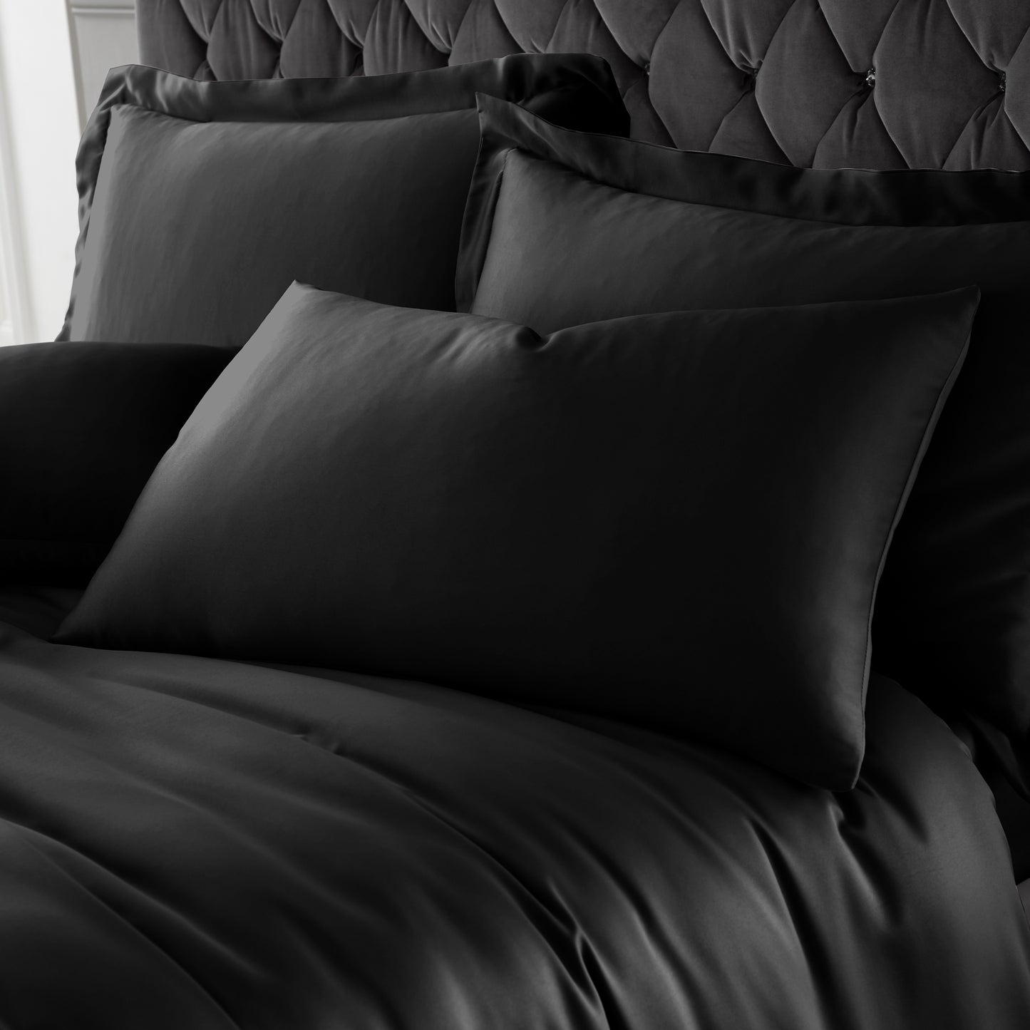 Catherine Lansfield Silky Soft Satin Duvet Cover Set - Black