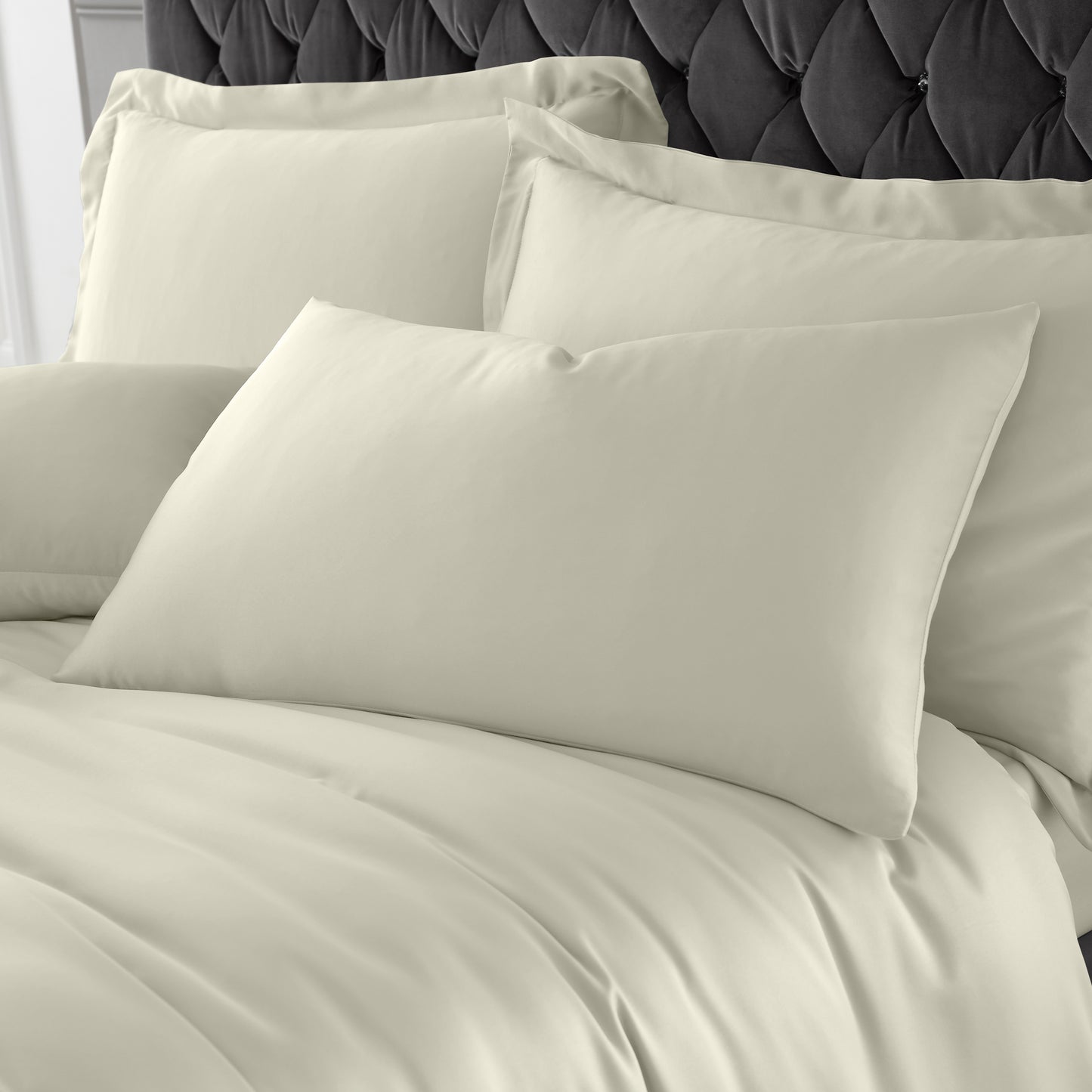 Catherine Lansfield Silky Soft Satin Duvet Cover Set - Champagne