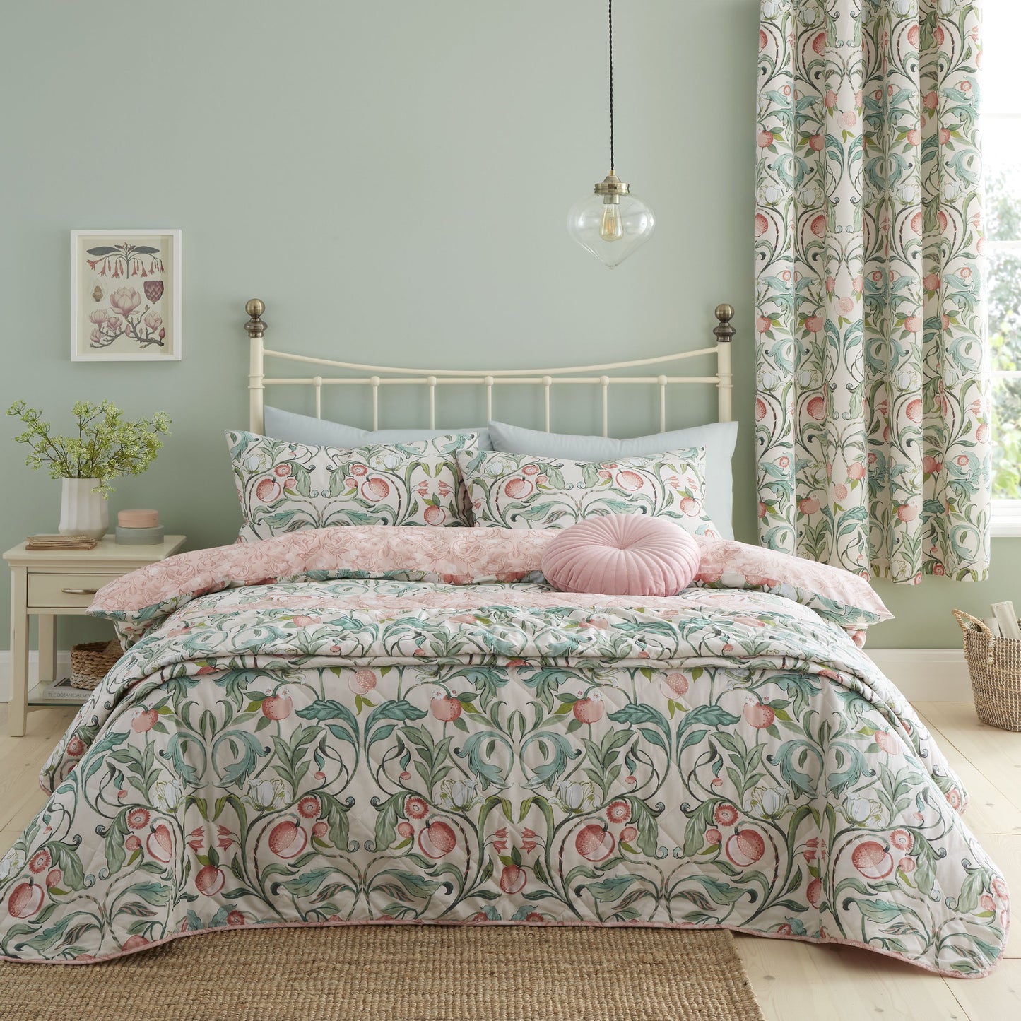 Catherine Lansfield Clarence Floral Bedspread