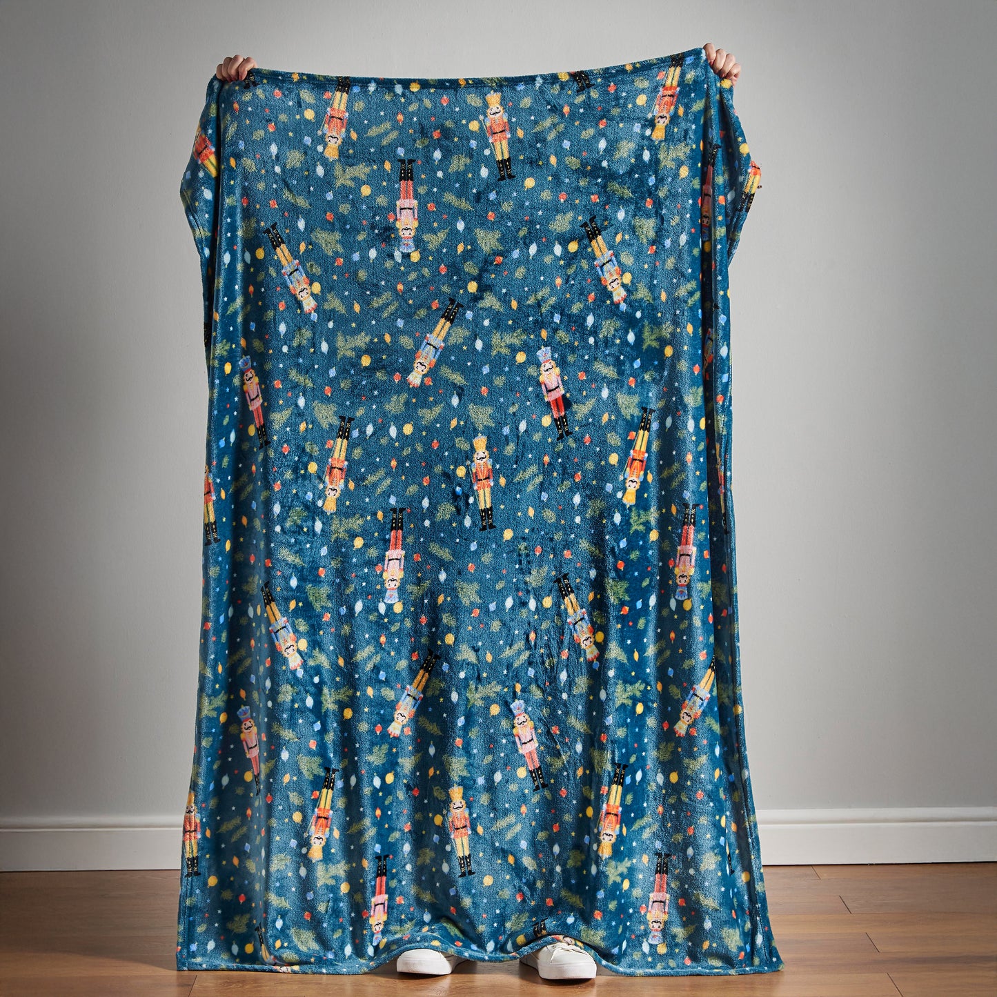 Catherine Lansfield Nutcracker Throw