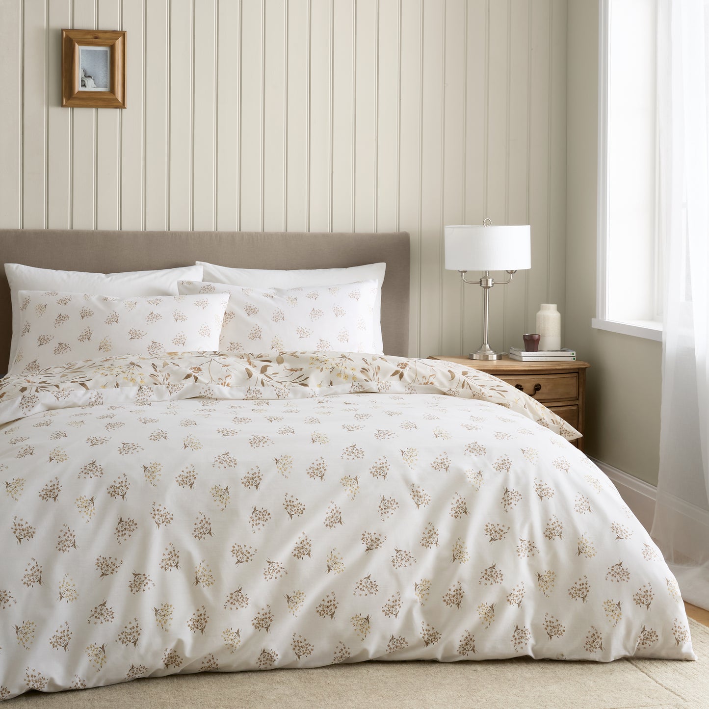 Catherine Lansfield Isadora Floral Duvet Cover Set - Natural