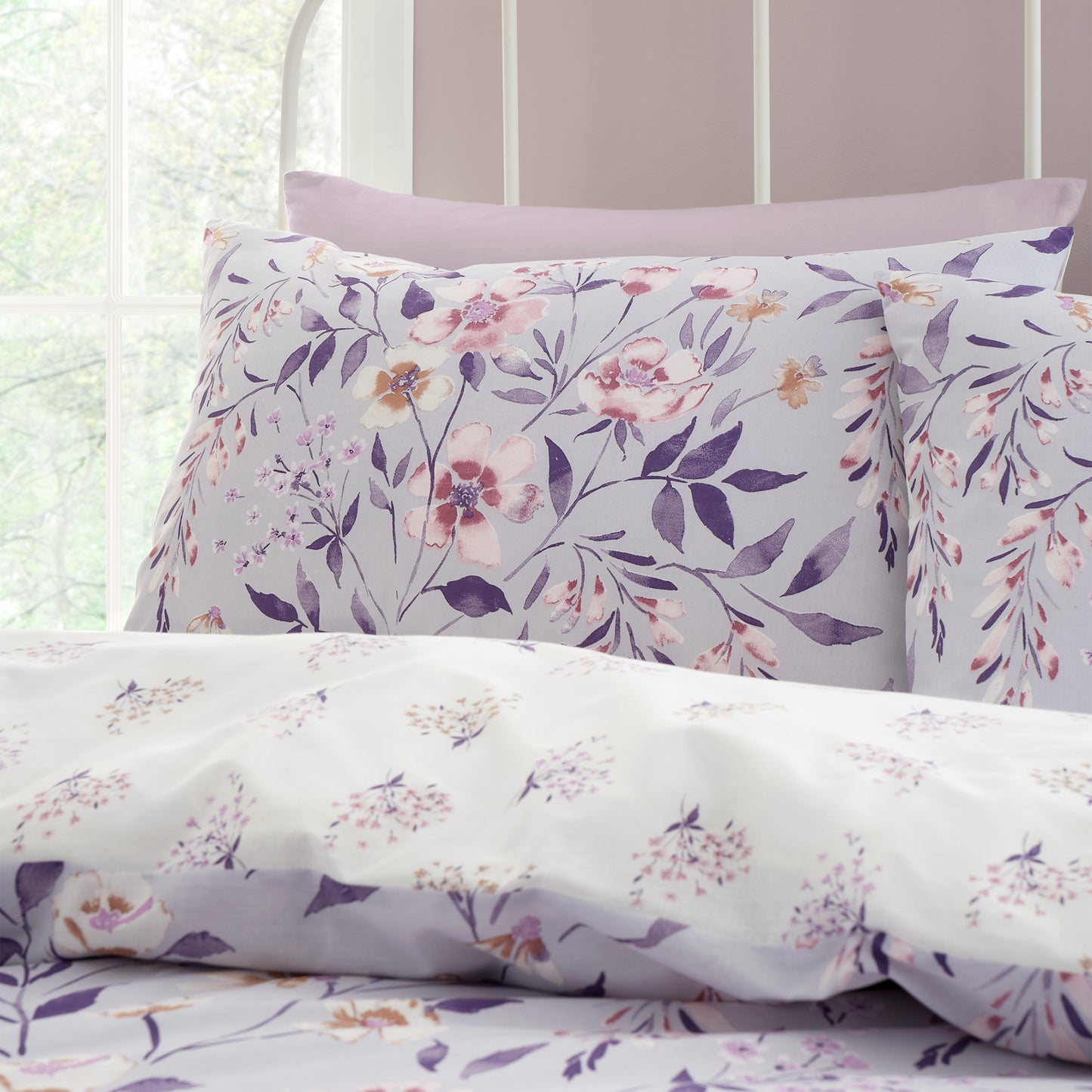 Catherine Lansfield Isadora Floral Duvet Cover Set - Lilac