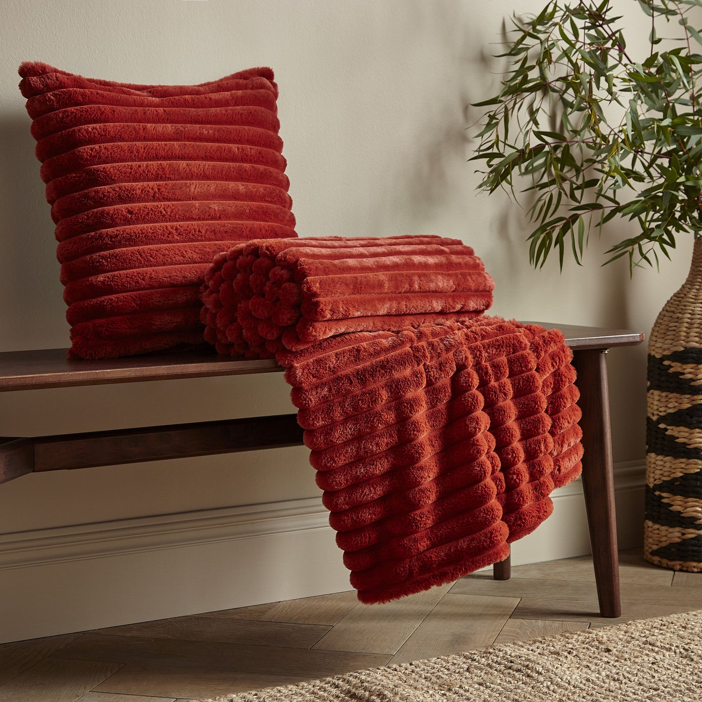 Catherine Lansfield Cosy Ribbed Throw - Burnt Orange