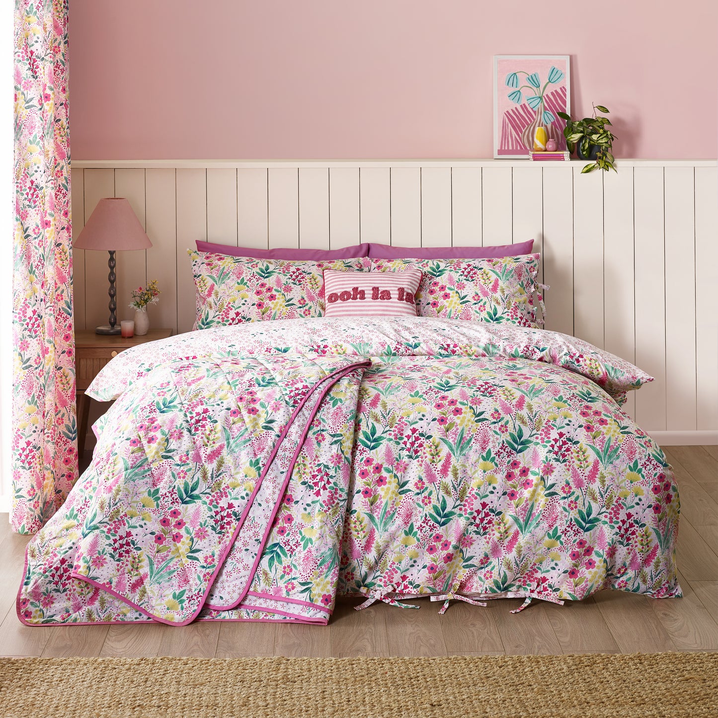 Catherine Lansfield Tilly Floral Bedspread - Pink