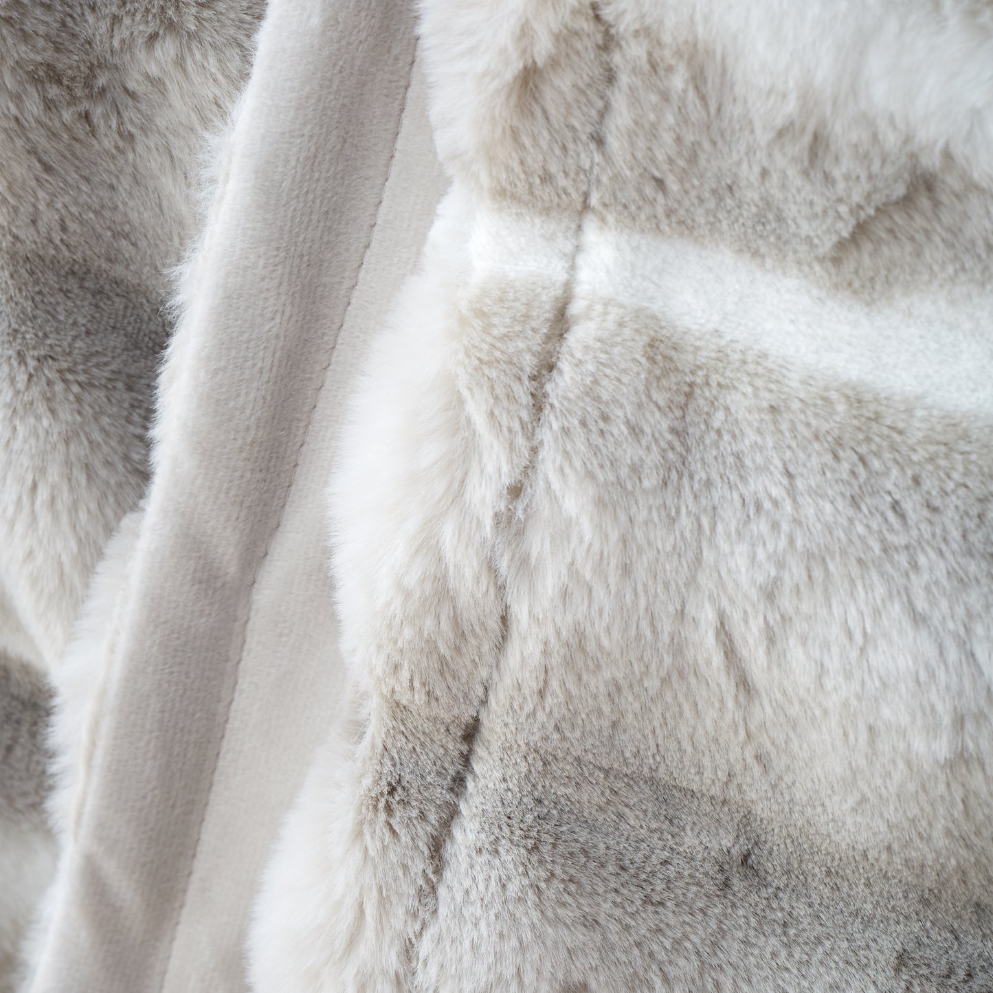Catherine Lansfield Flint Faux Fur Throw - Silver