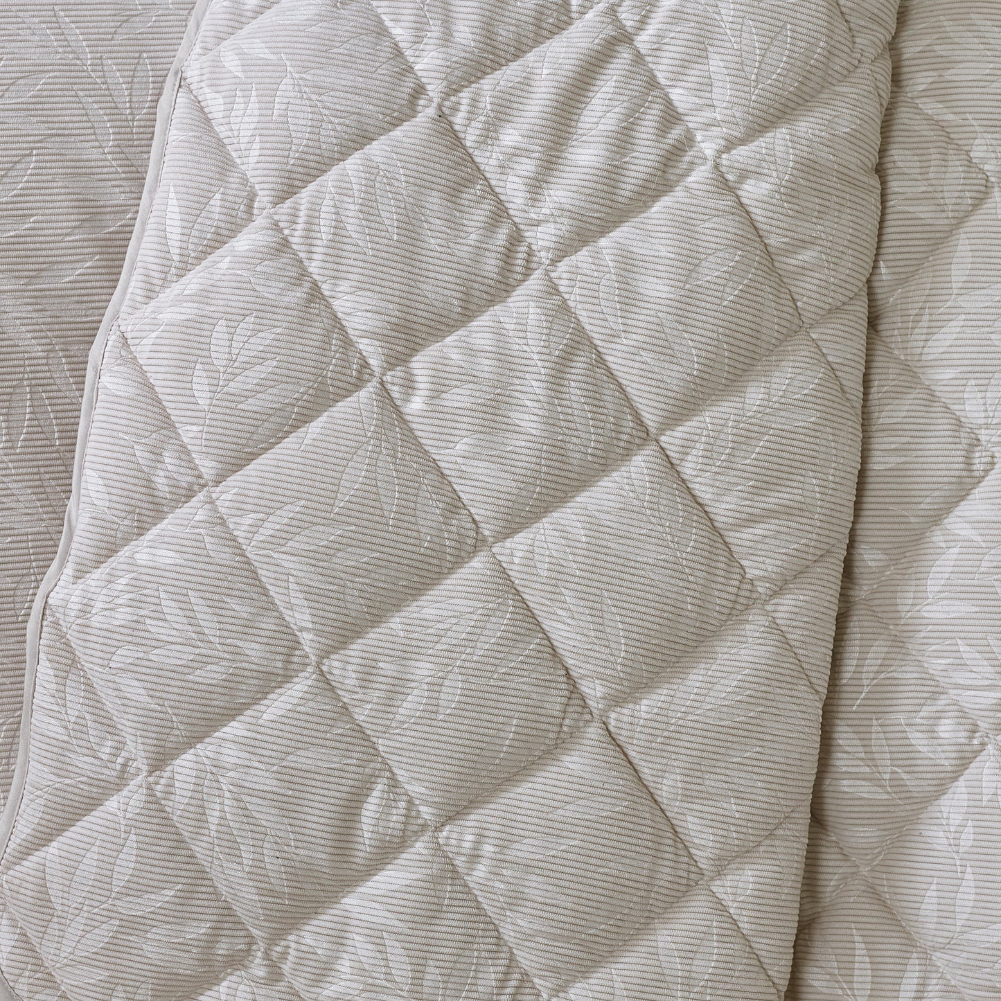 Catherine Lansfield Corded Leaves Bedspread