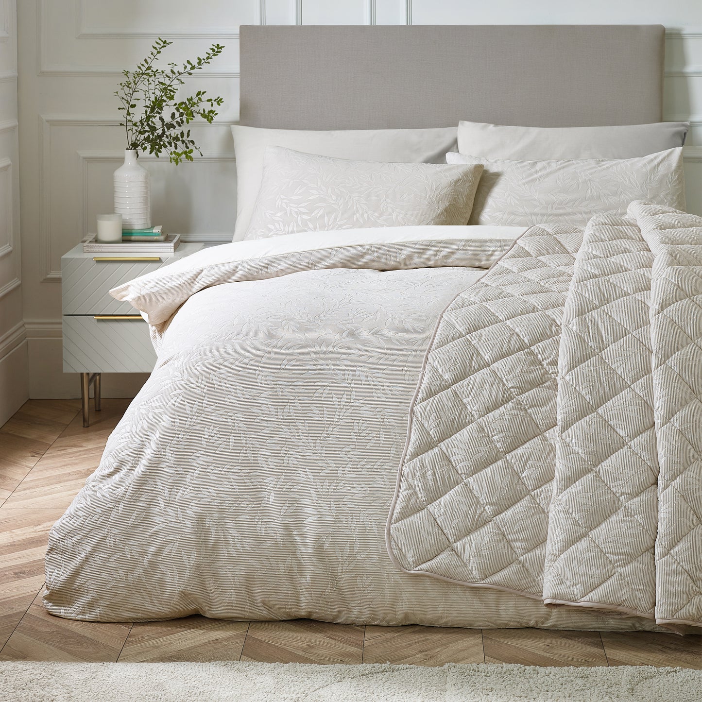 Catherine Lansfield Corded Leaves Bedspread