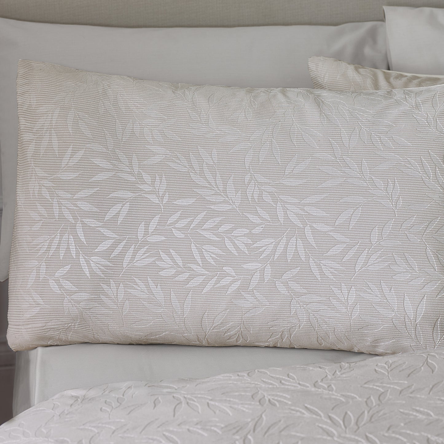 Catherine Lansfield Corded Leaves Duvet Cover Set