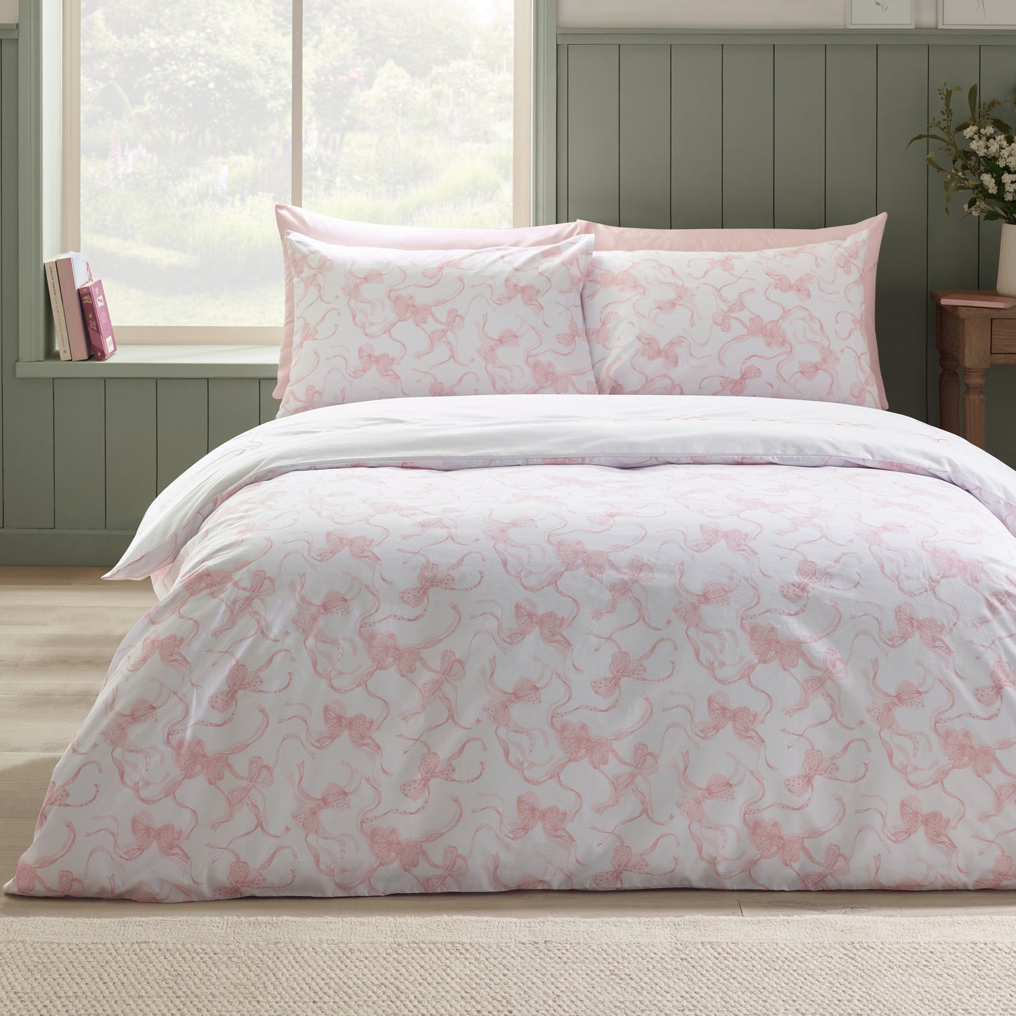 Catherine Lansfield Bow Embroidery Duvet Cover Set