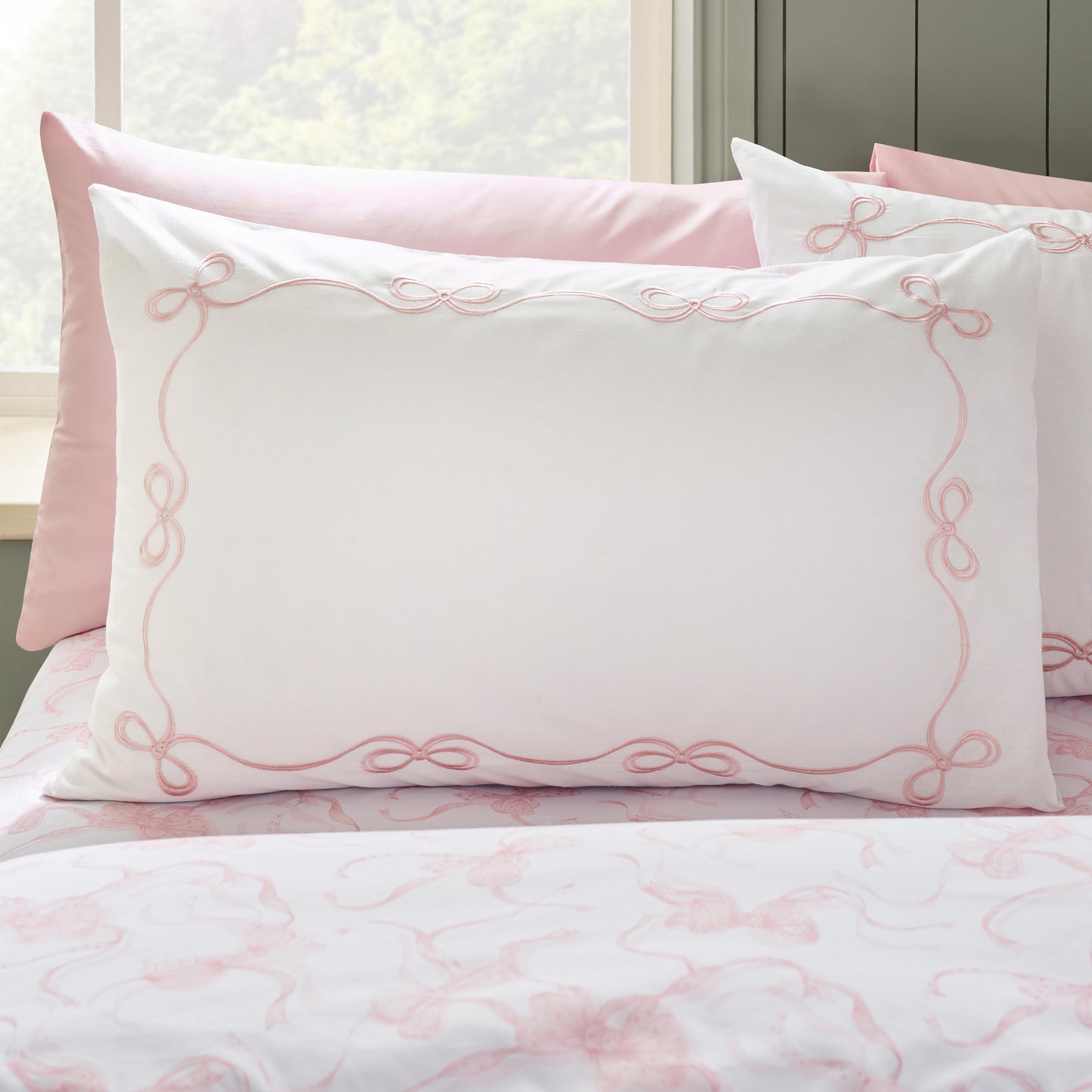 Catherine Lansfield Bow Embroidery Duvet Cover Set