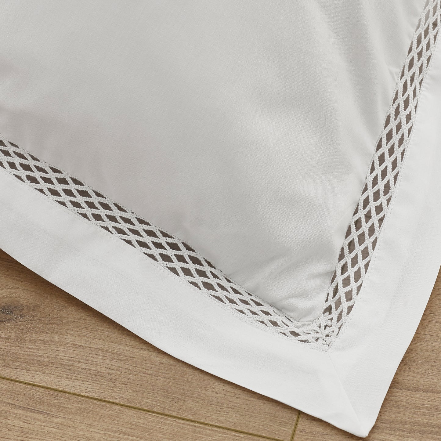 Catherine Lansfield Classic Lattice Lace Duvet Cover Set - White