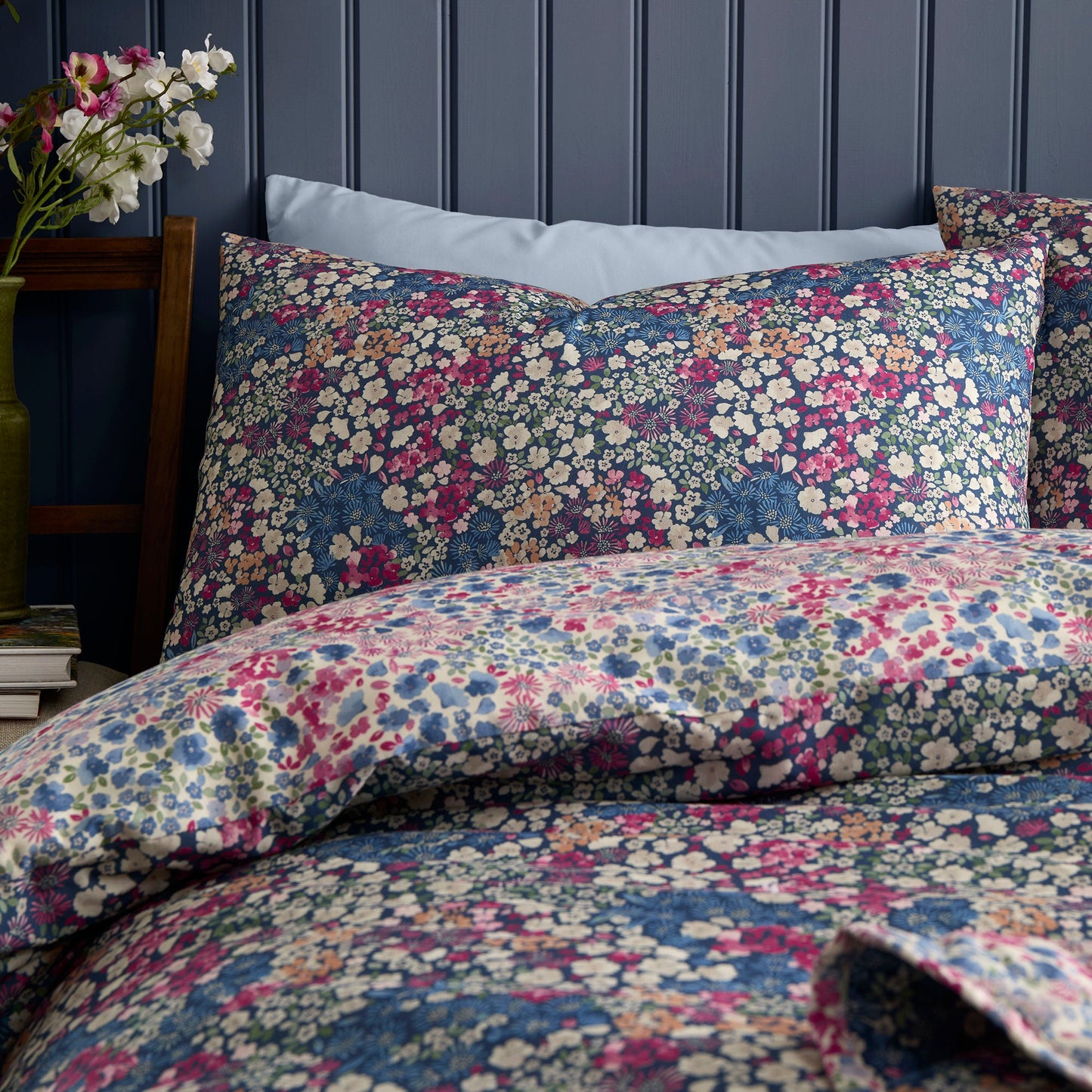 Dreams & Drapes Design Bessie Duvet Cover Set - Navy