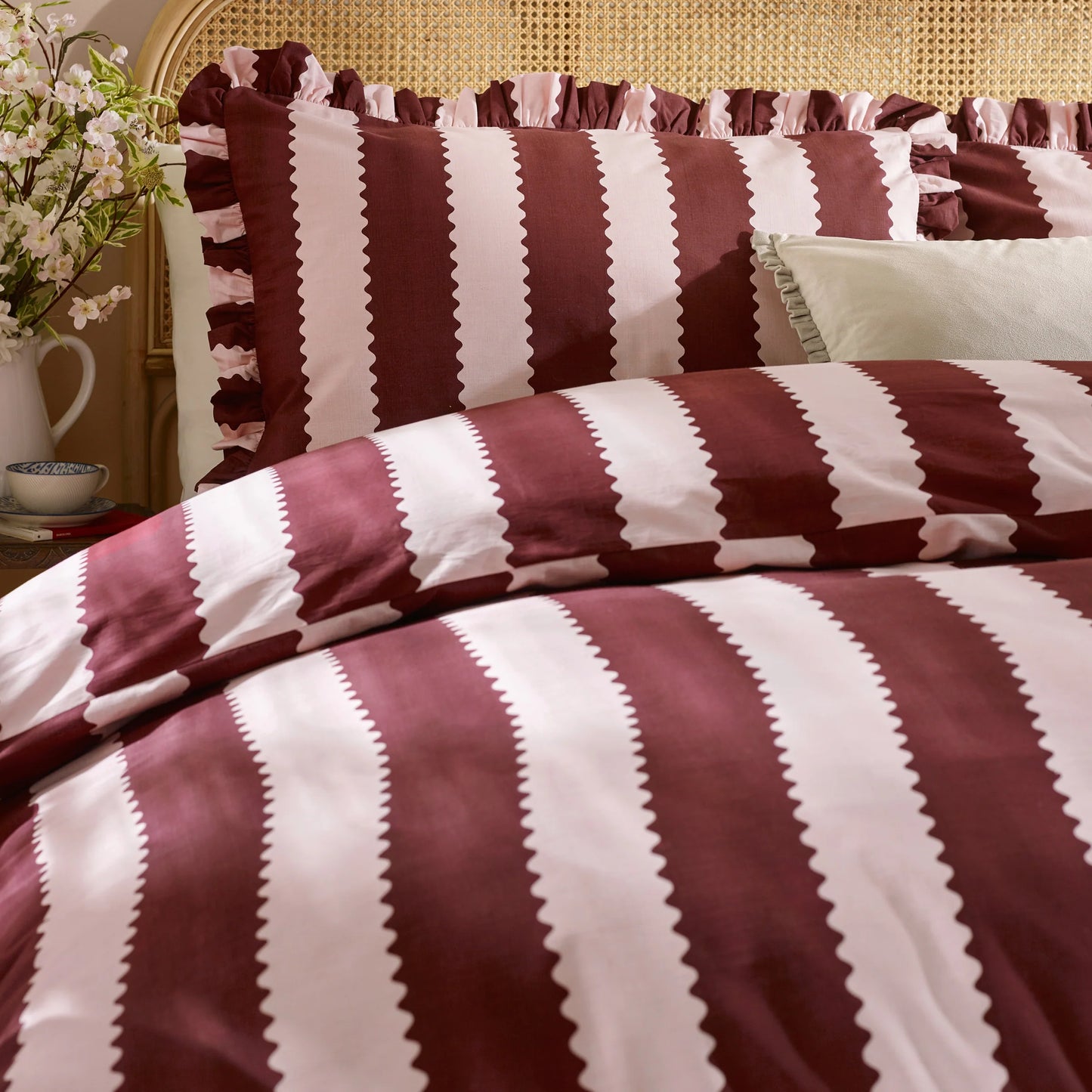Wylder Birdie Stripe Duvet Cover Set - Burgundy/Blossom
