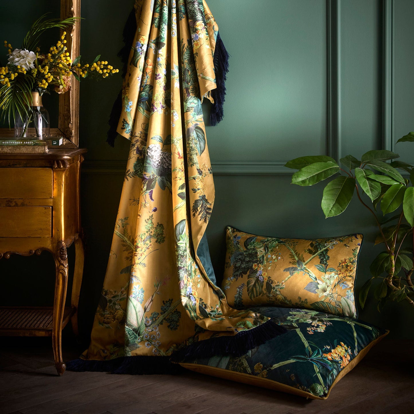 Laurence Llewelyn-Bowen Cotswold Fantasia Dawn Cushion - Gold