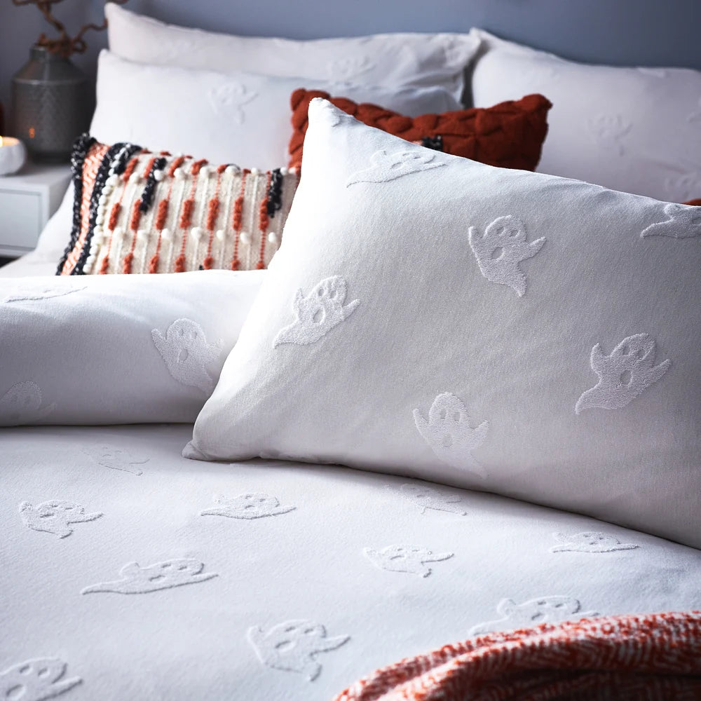 Furn Ghost Tufted Duvet Cover Set - White