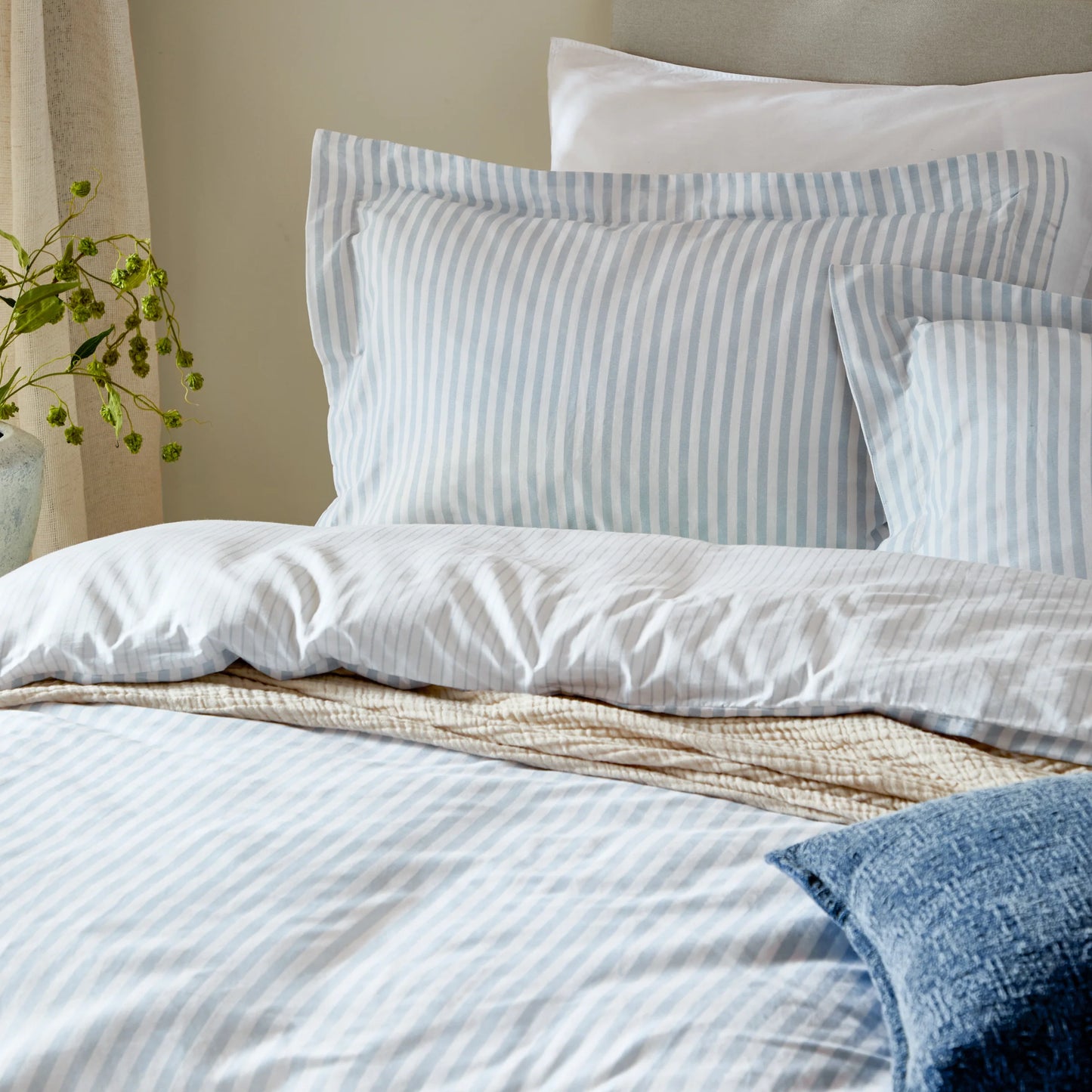 Yard Hebden Narrow Stripe Fitted Sheet - Mineral Blue