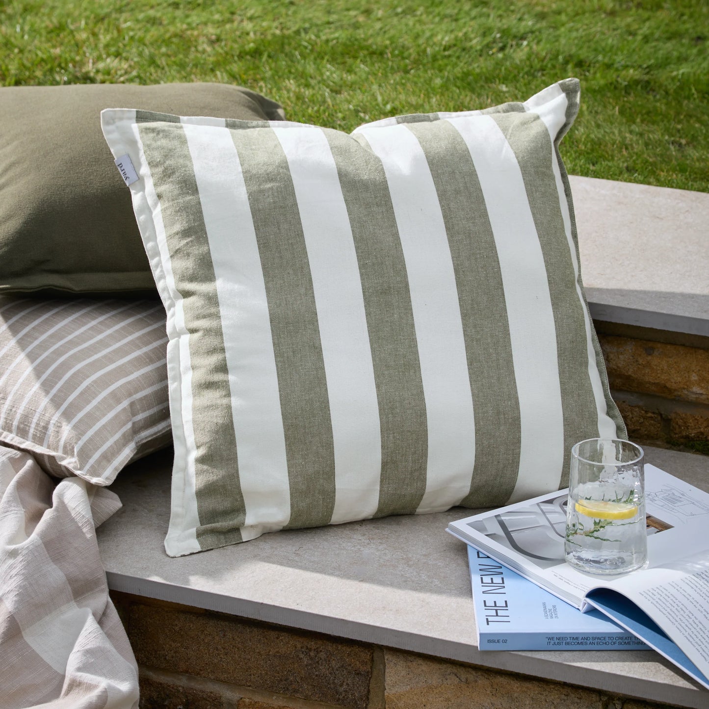 Yard Holmfirth Outdoor Cushion - Lichen
