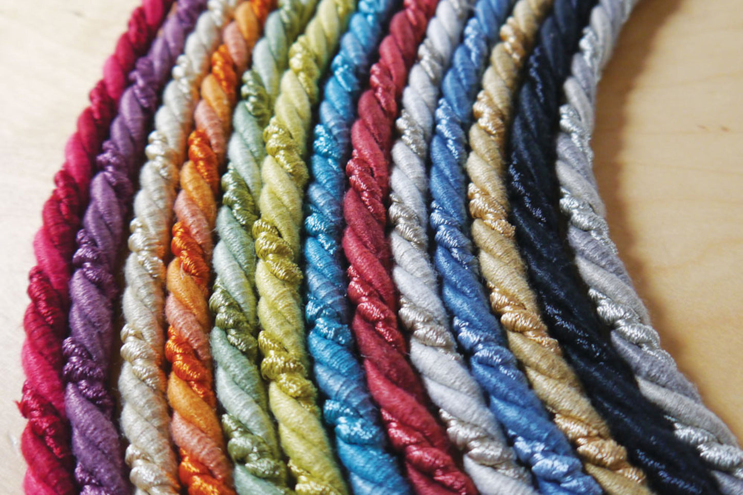 Hallis Colour Passion Trends Small Rope Tieback - Ruby