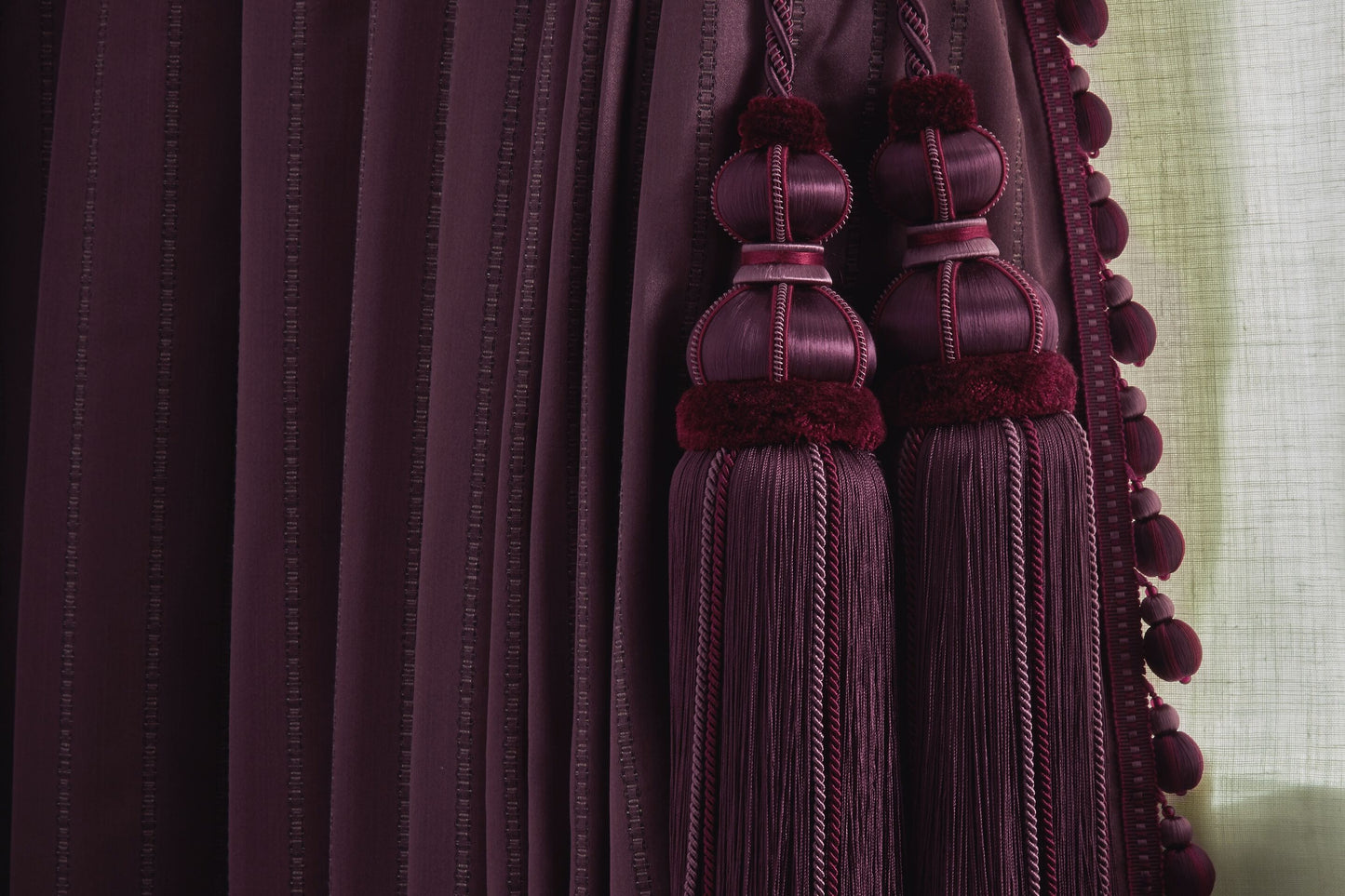 Hallis Antoinette Tassel Tieback - Mulberry