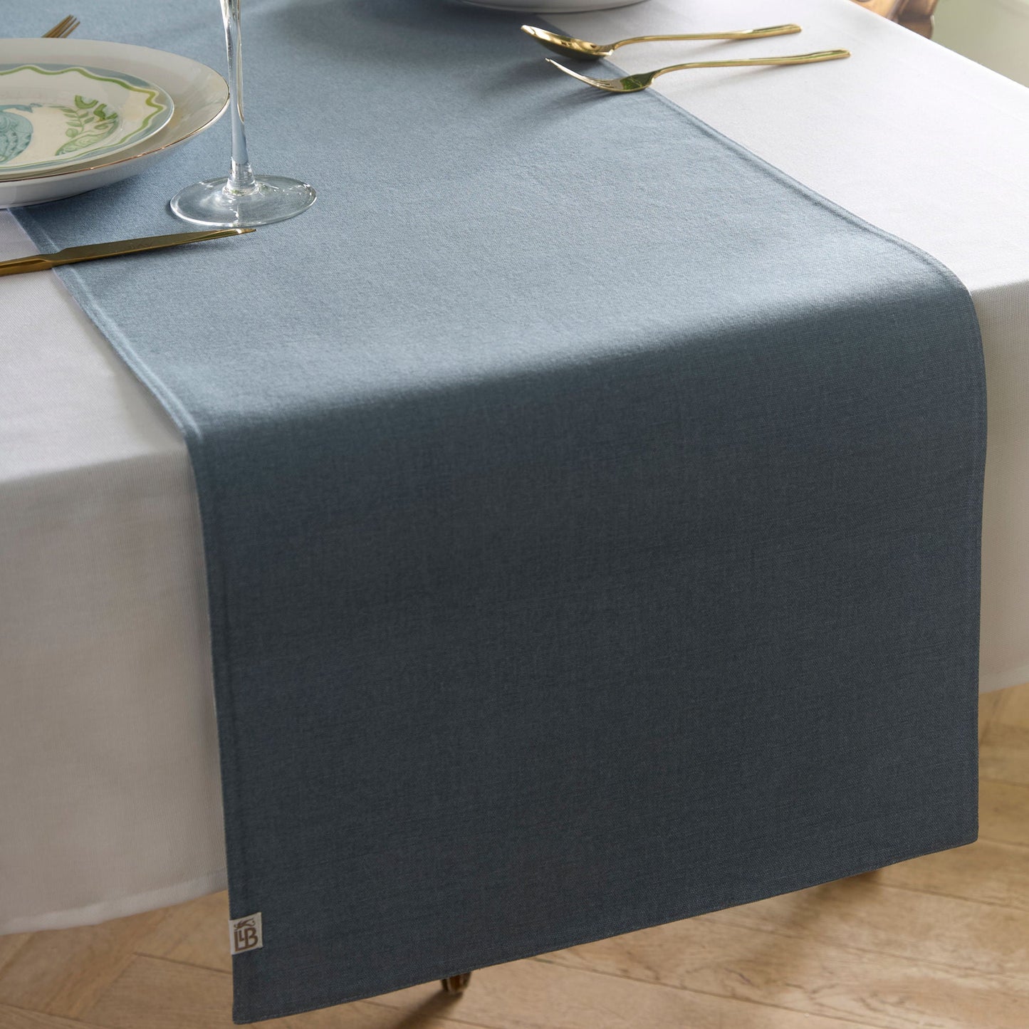 Laurence Llewelyn-Bowen Palm Court Table Runner - Green