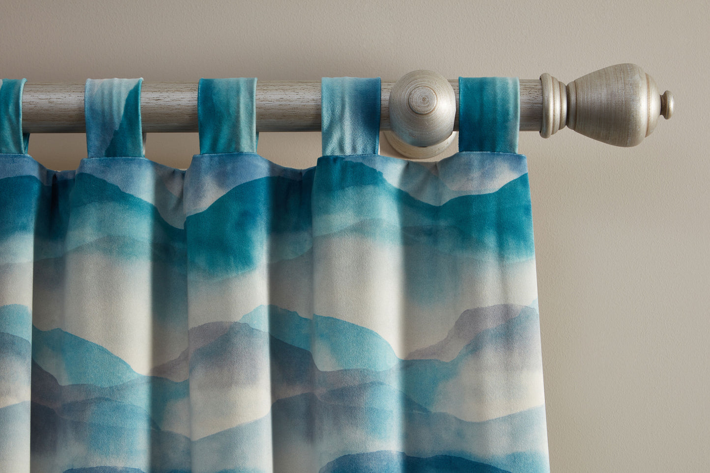 Hallis Modern Country Sugar Pot 45mm Wooden Curtain Pole - Satin Silver