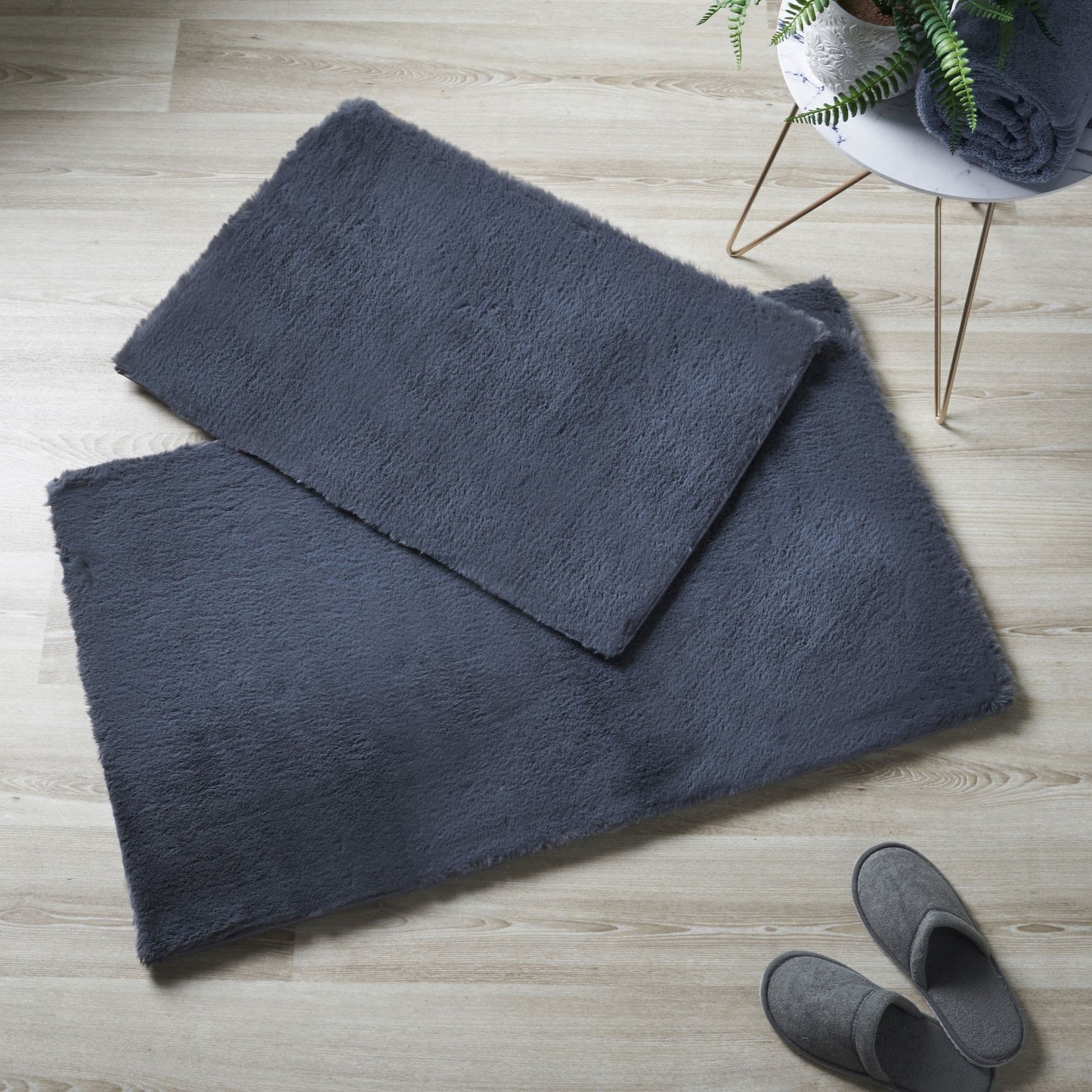 Alan Symonds Faux Rabbit Fur 2-Piece Bath Mat Set - Silver