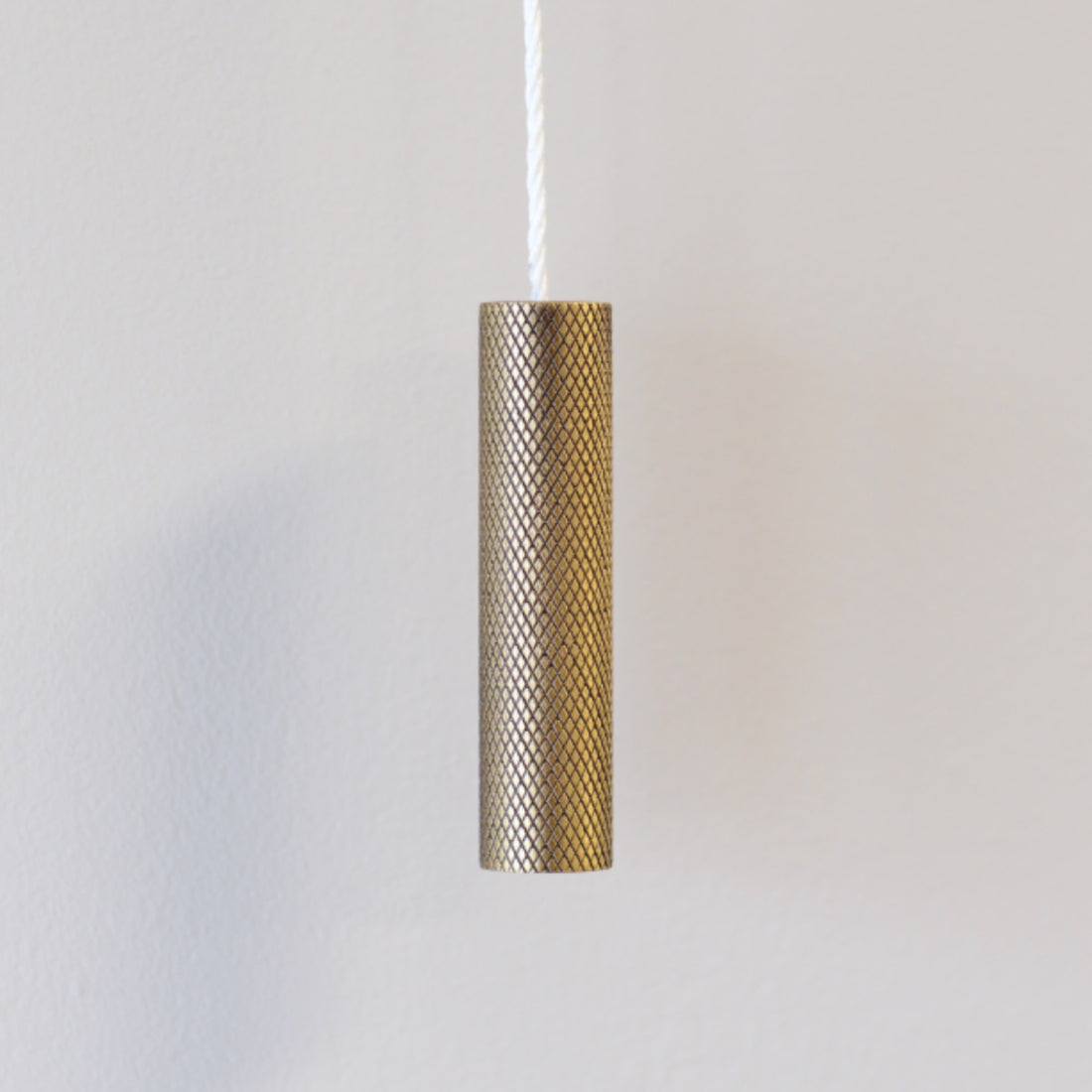 Jones Knurled Light Pull - Antique Brass