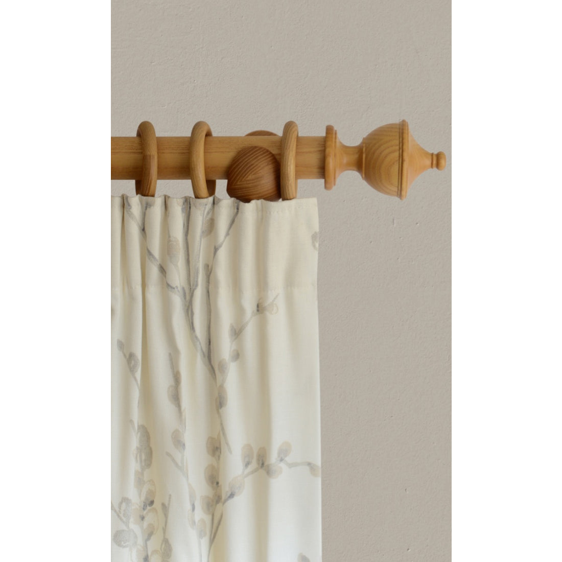 Laura Ashley Haywood 35mm Wooden Curtain Pole - Honey