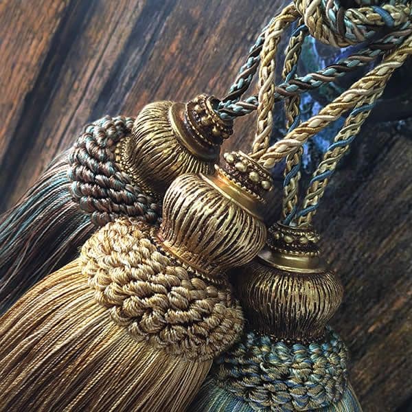 Jones Florentine Key Tassel - Beige