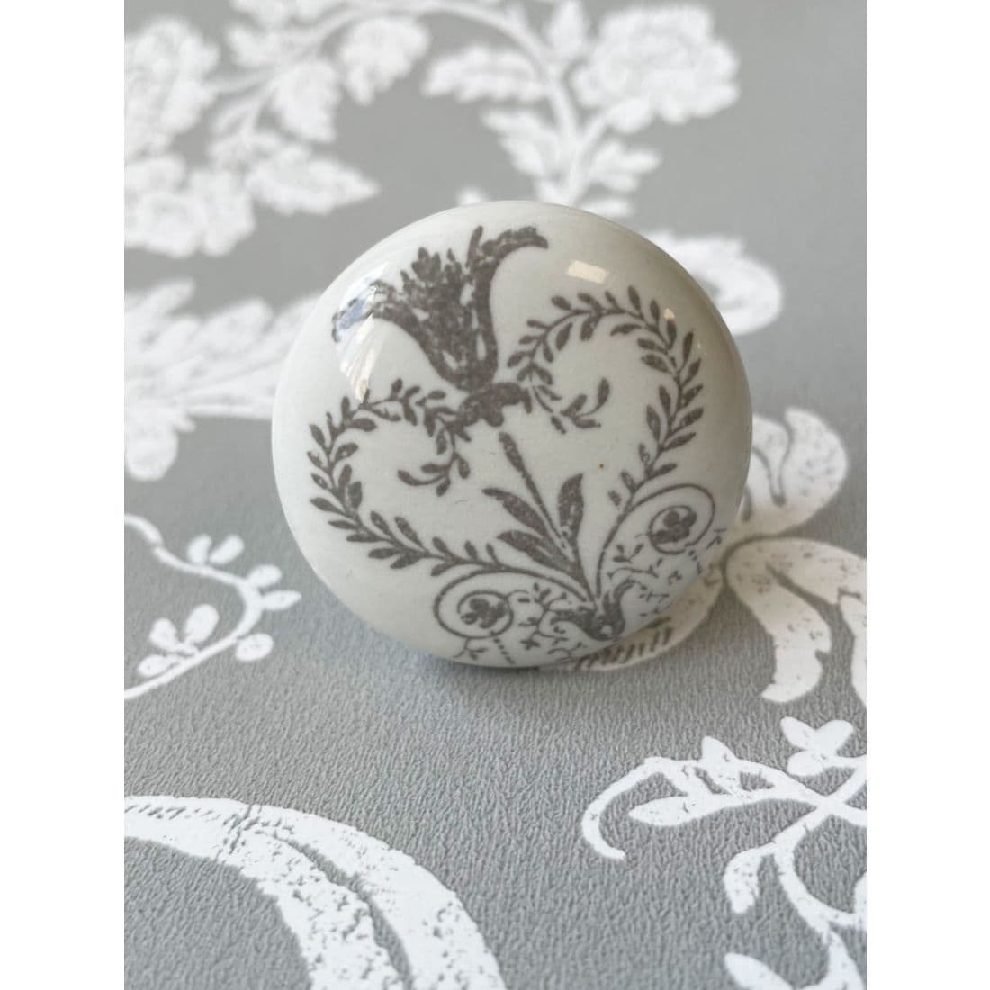 Laura Ashley Josette Drawer Pulls (Pack of 4) - Dove