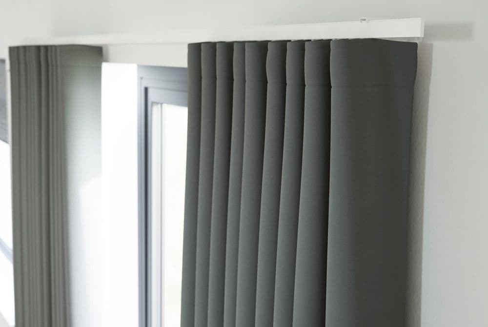 Speedy Fineline Bendable Metal Curtain Track - White