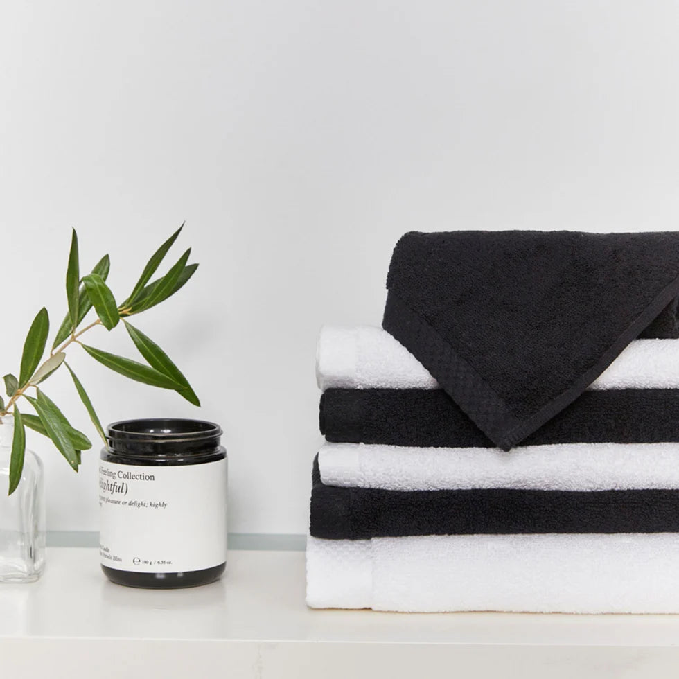Torres Novas Luxus Bath Towels - Caviar Black