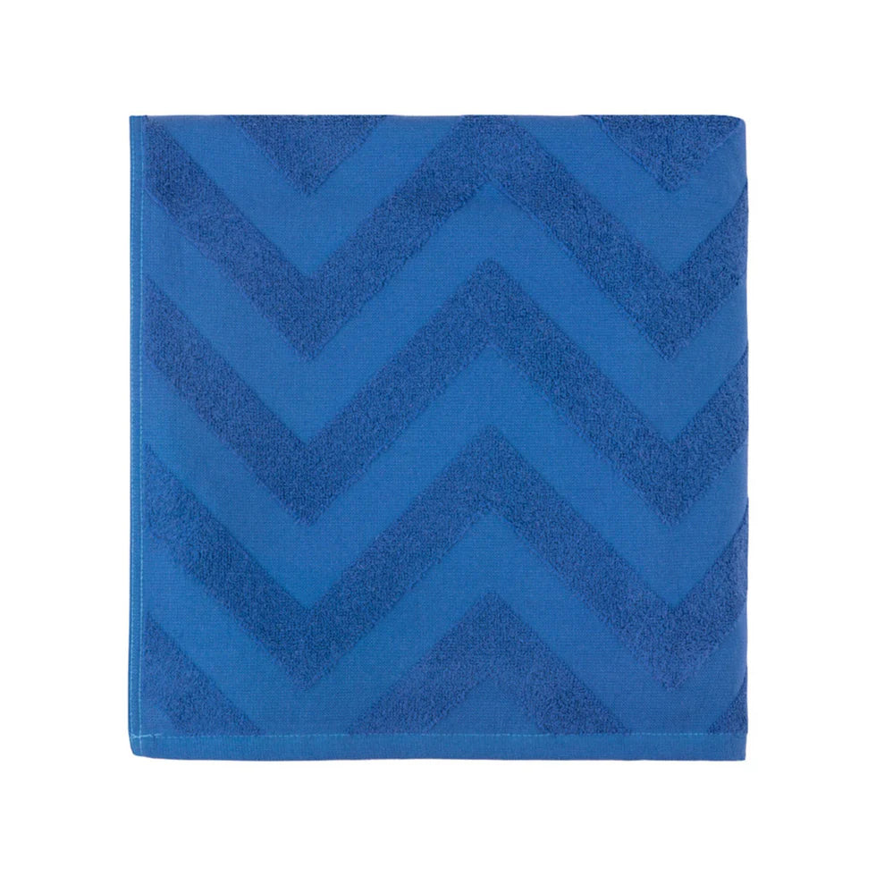 Torres Novas Mar Picado Beach Towel - Blue Flag