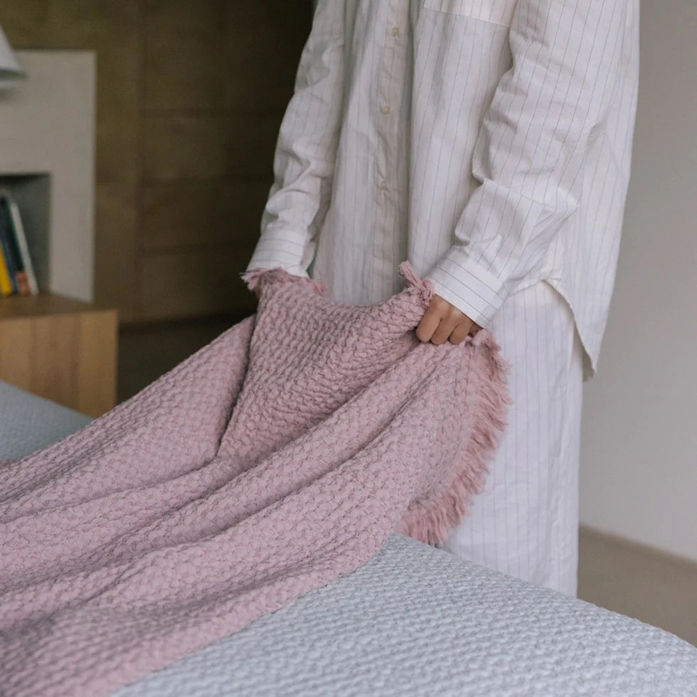 Torres Novas Santa Luzia Throw - Old Pink