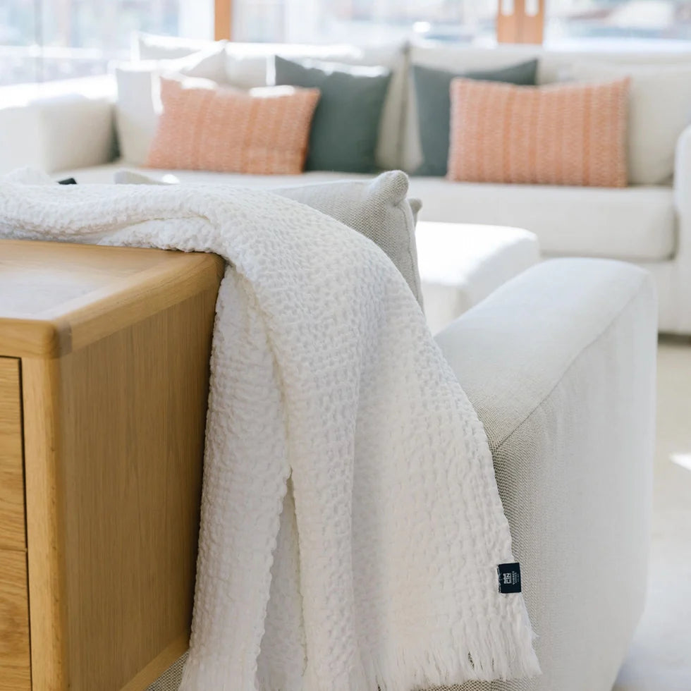 Torres Novas Santa Luzia Throw - White