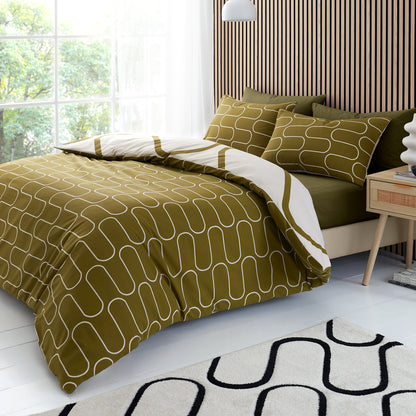 Catherine Lansfield Linear Curve Geometric Duvet Cover Set - Olive