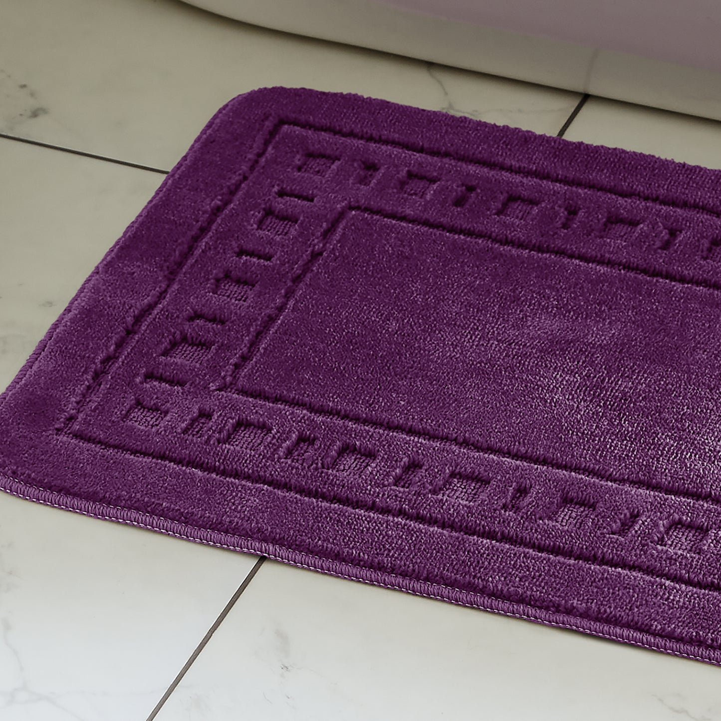 Catherine Lansfield Armoni Bath Mat and Pedestal Set - Plum