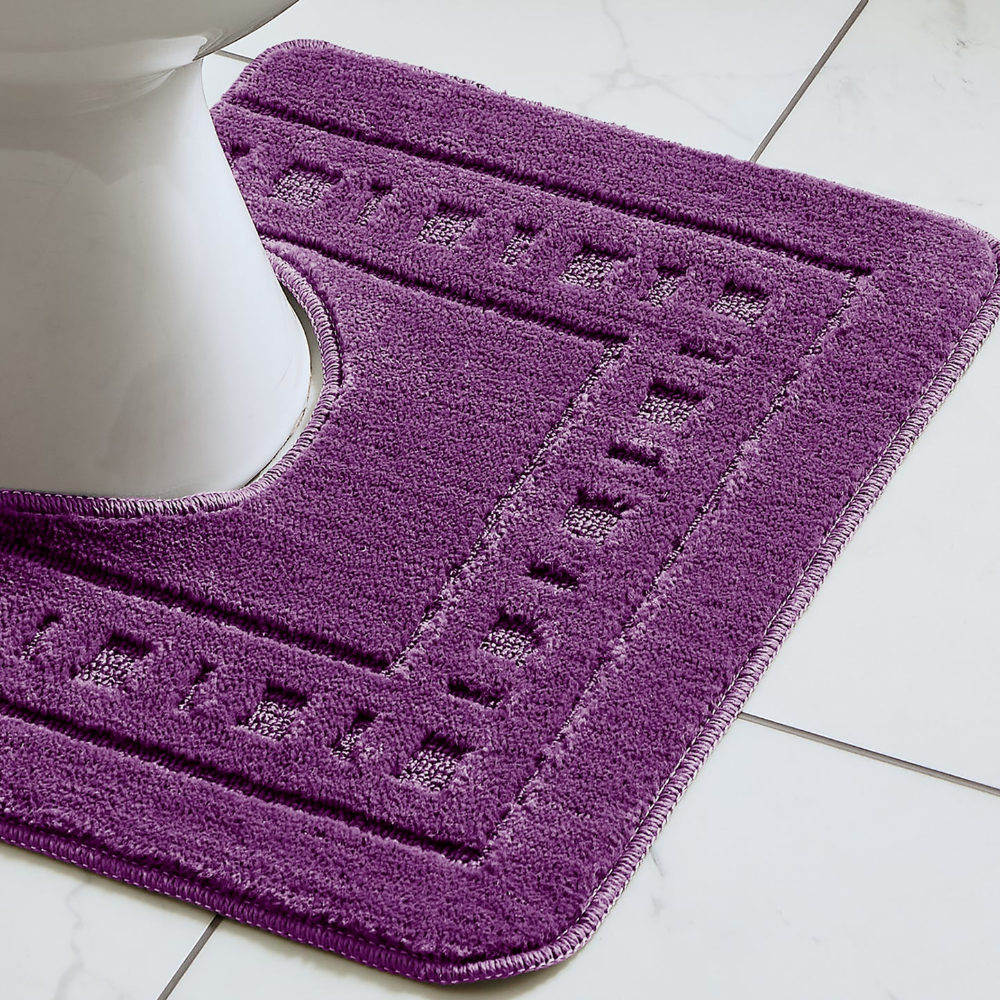 Catherine Lansfield Armoni Bath Mat and Pedestal Set - Plum
