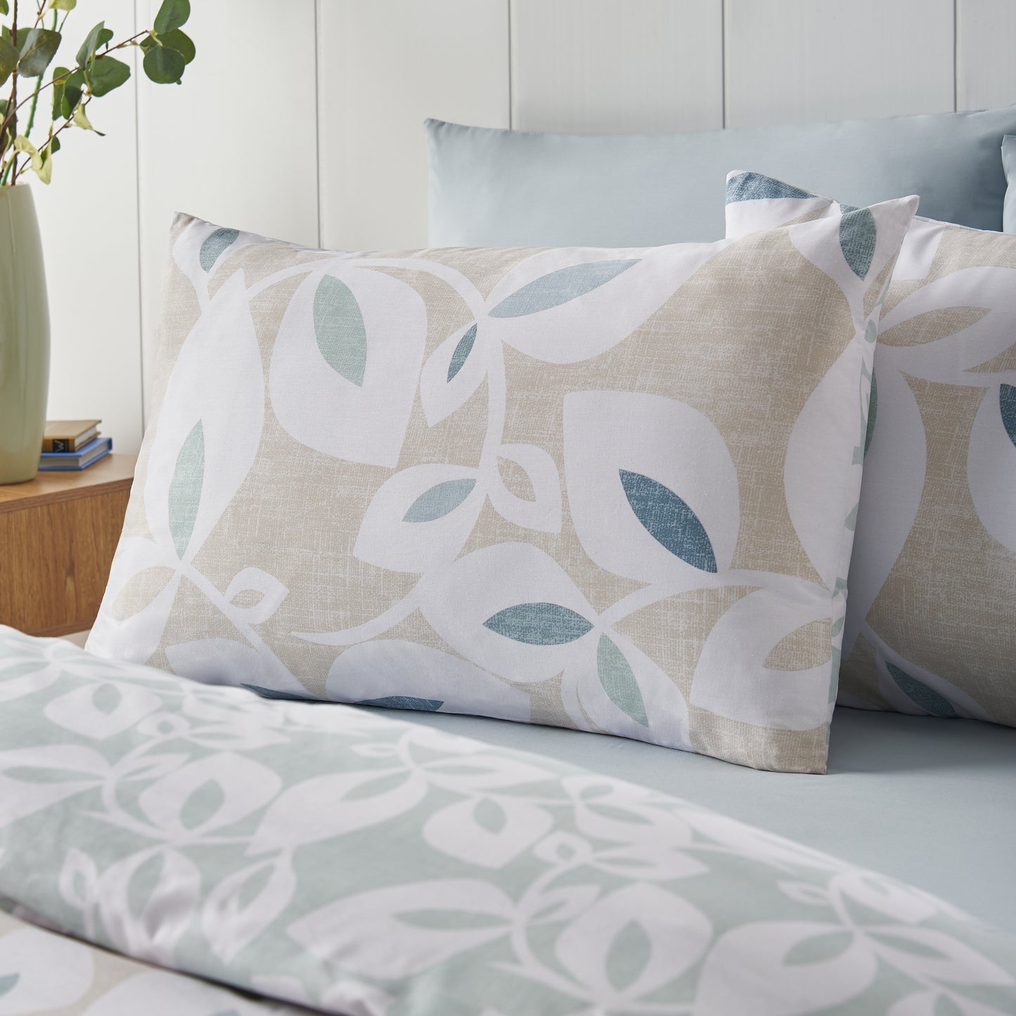Catherine Lansfield Inga Leaf Duvet Cover Set - Natural