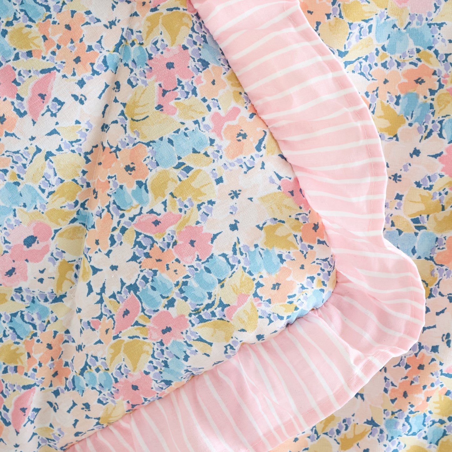 Catherine Lansfield Darcy Floral Bedspread