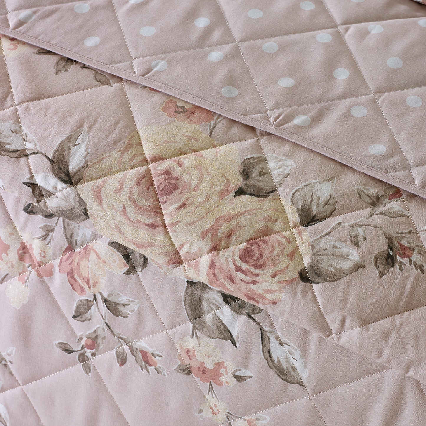 Catherine Lansfield Canterbury Bedspread - Blush